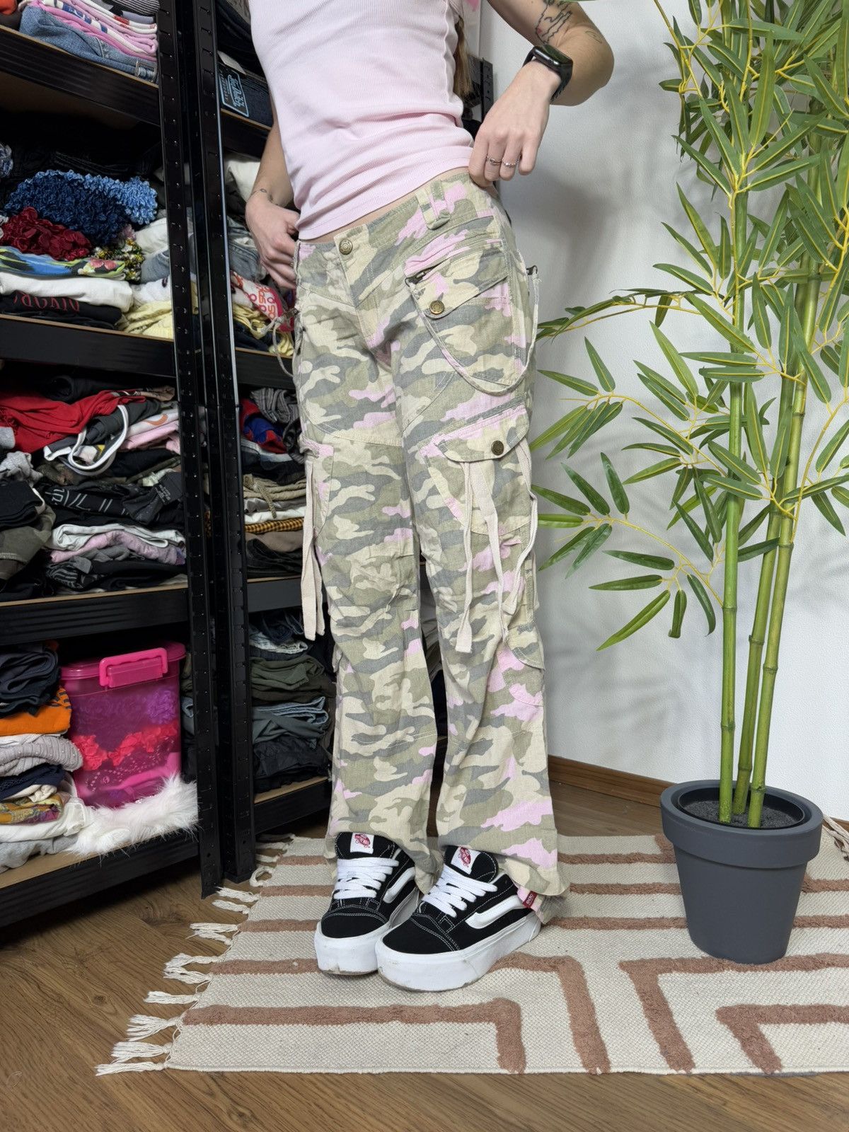 Vintage VINTAGE CAMOUFLAGE 2000s CUTE PINK STRIPED PANTS Size 27" / US 4 / IT 40 - 4 Thumbnail