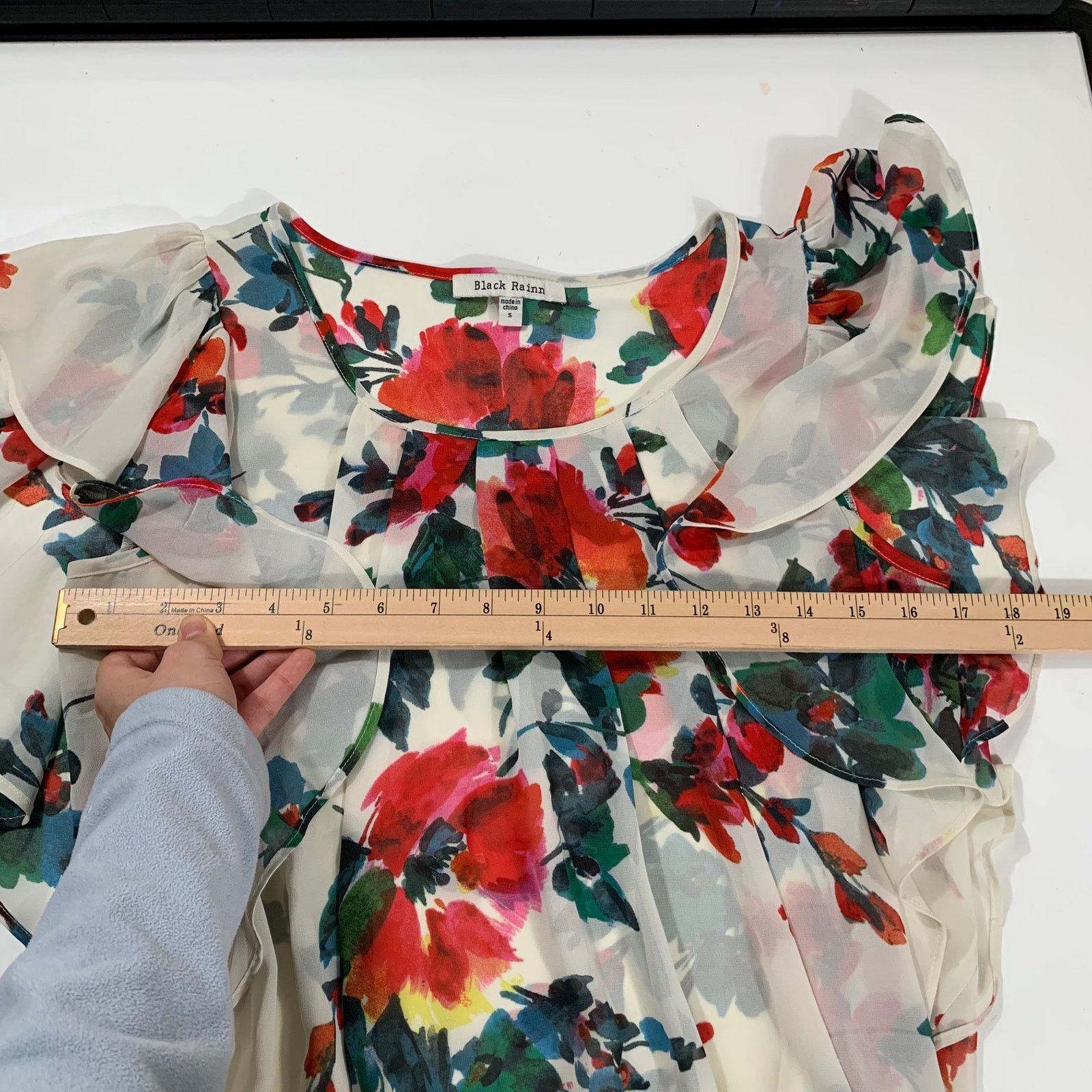 Other Black Rainn Tops Blouse White Floral Chiffon Ruffles Size S / US 4 / IT 40 - 9 Thumbnail