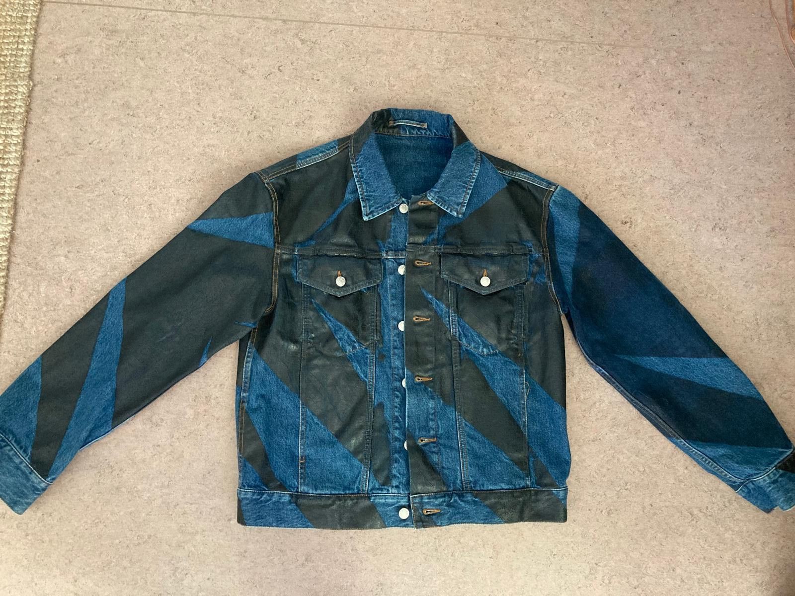 Dries Van Noten Dries Van Noten AW23 Coated Denim Jacket Size M Size US M / EU 48-50 / 2 - 2 Thumbnail