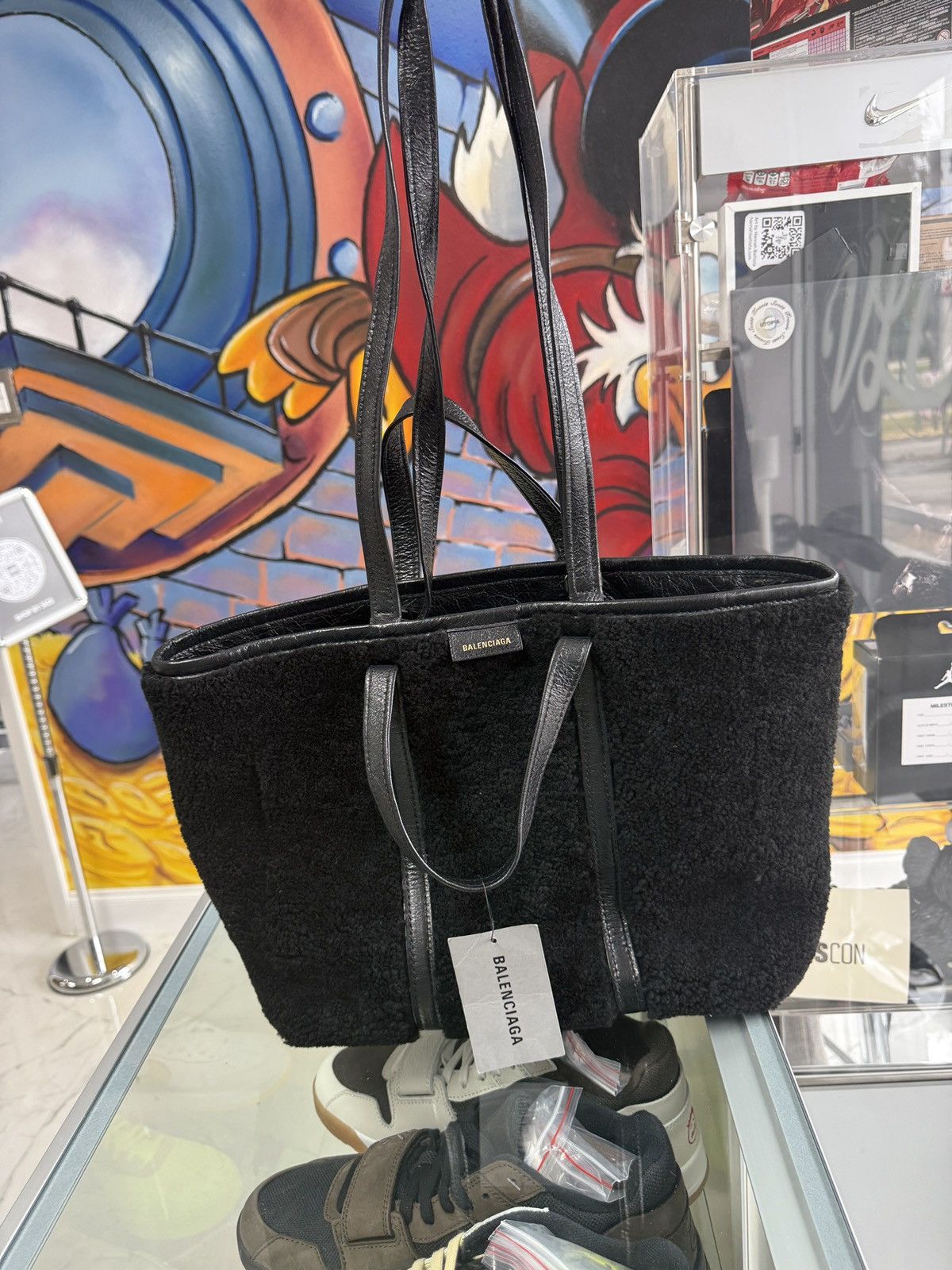 Balenciaga Balenciaga Barbes Medium East-West Shopper Bag in Shearling Size ONE SIZE - 2 Thumbnail