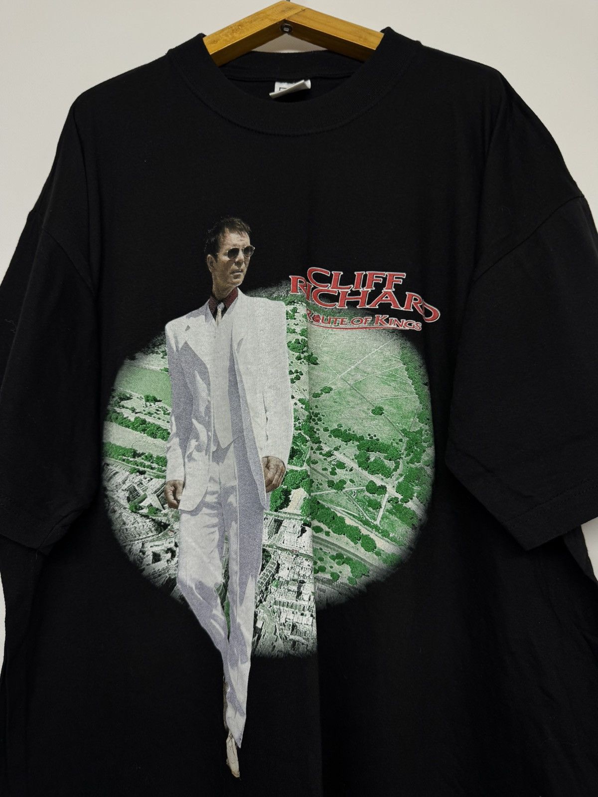 Vintage Vintage Richard Cliff rock band tour tee Size US XL / EU 56 / 4 - 3 Thumbnail