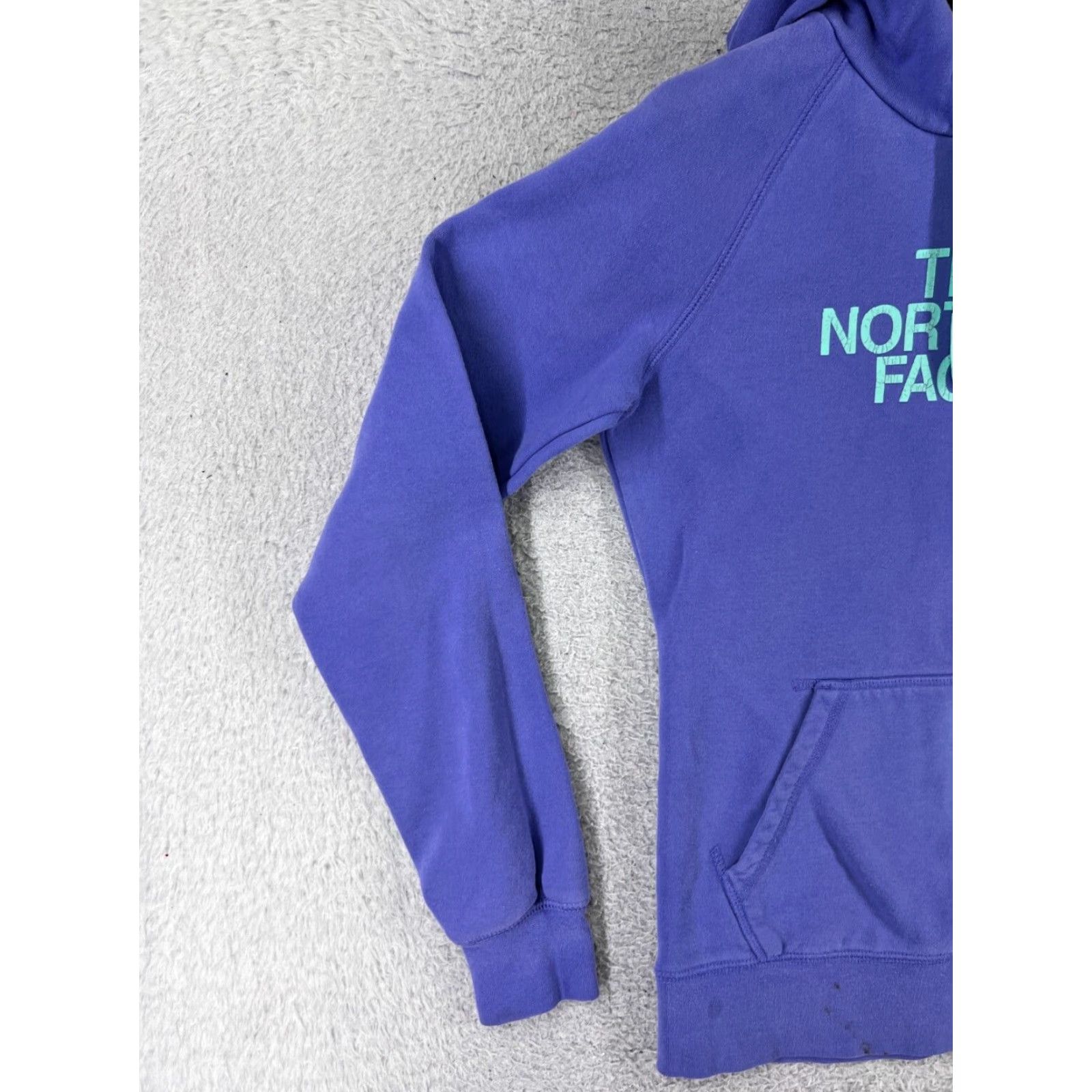The North Face VINTAGE The North Face Women's Hoodie Sweatshirt Pullover Small Purple Casual Outdoor 90s Size S / US 4 / IT 40 - 3 Thumbnail