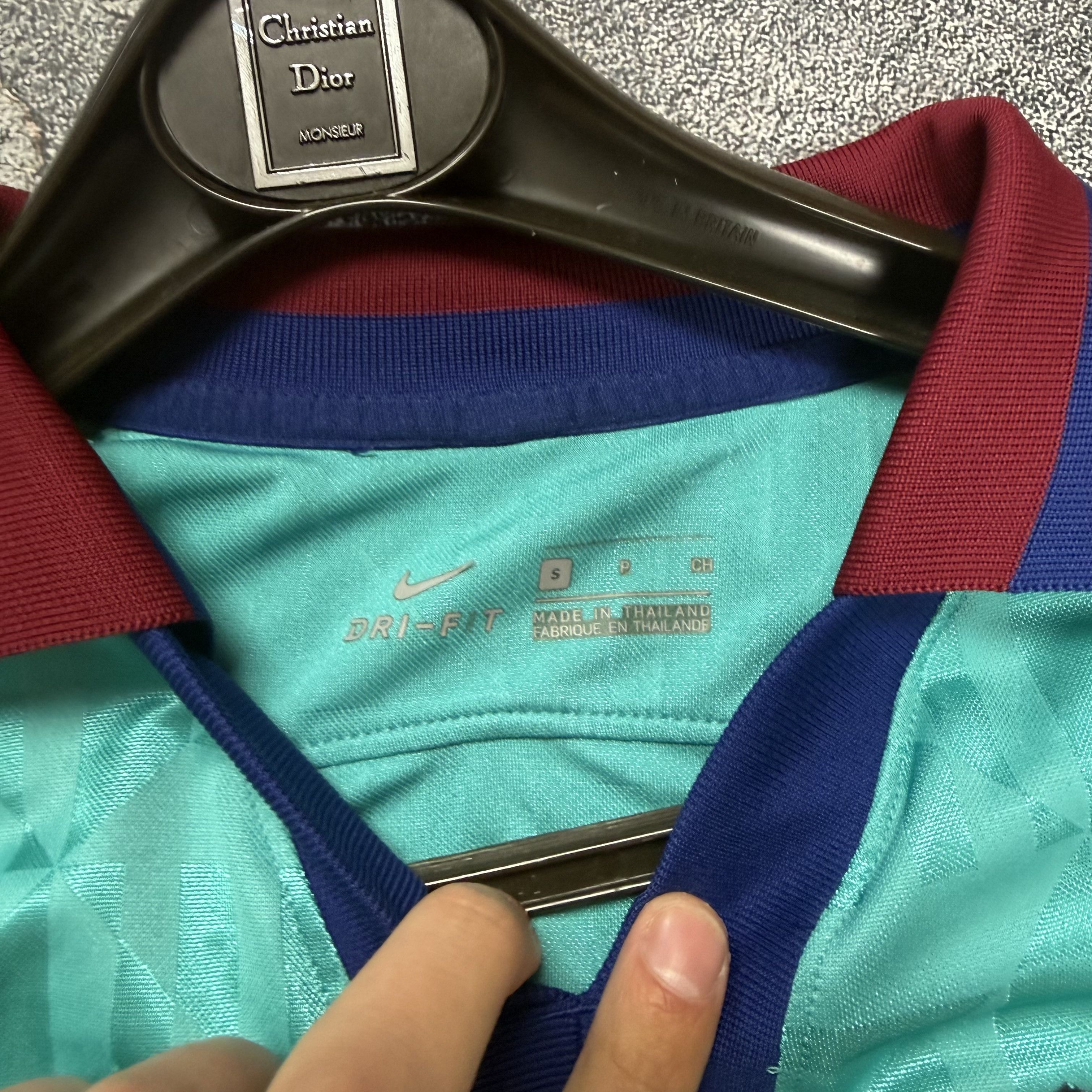 Nike 2019 Nike Barcelona third soccer jersey turquoise Size US S / EU 44-46 / 1 - 5 Thumbnail