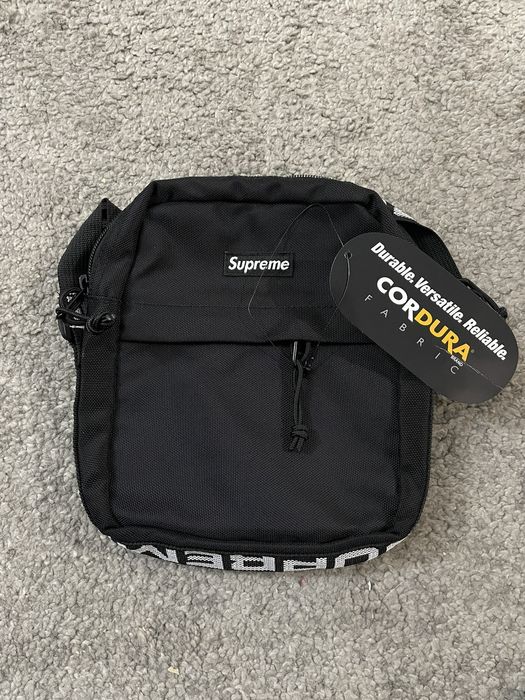 Supreme ss18 shoulder shop bag real vs fake