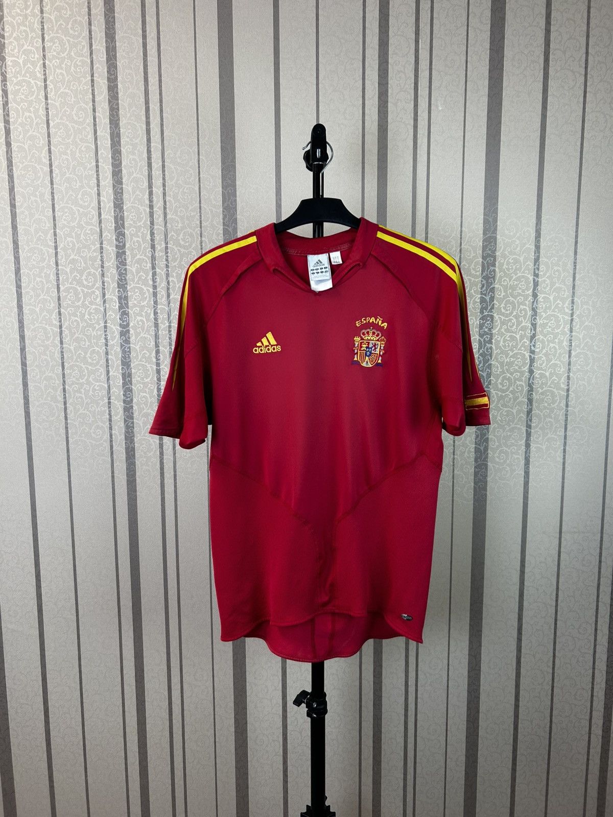 Adidas Adidas Vintage Spain 2004/2006 Home Jersey Size US M / EU 48-50 / 2 - 1 Thumbnail