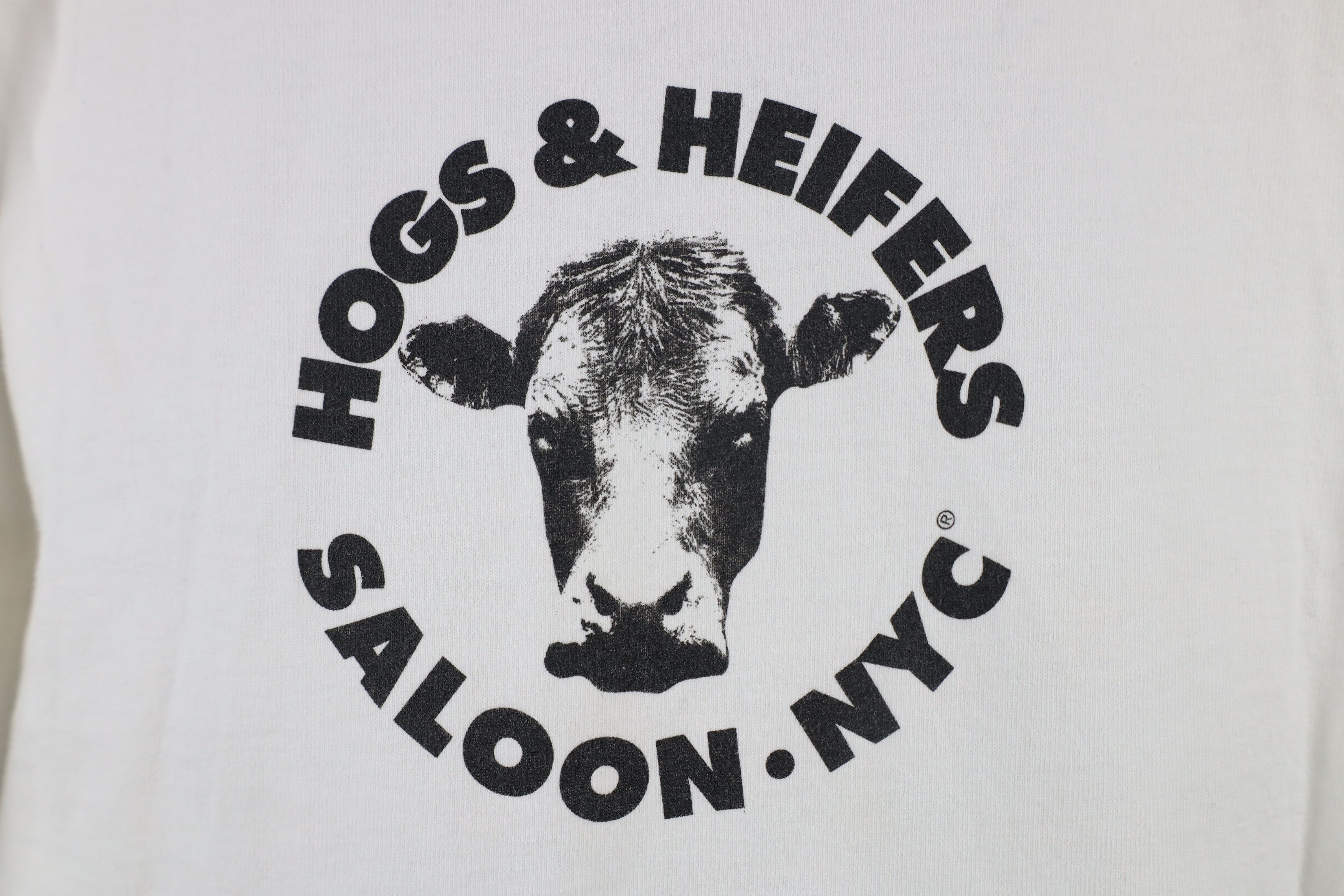 Gildan × Vintage Vintage Y2K 2001 & Heifers Saloon Breast Cancer Bra T-Shirt Size L / US 10 / IT 46 - 4 Thumbnail