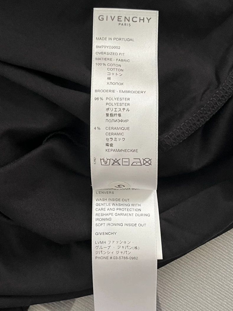Givenchy Givenchy Black short-sleeve T-shirt, size M Size US M / EU 48-50 / 2 - 6 Thumbnail