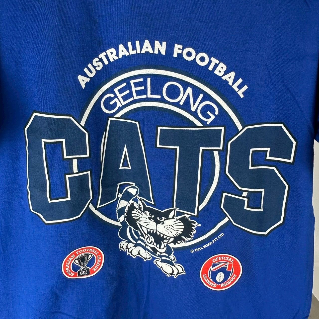 Vintage Vintage 90s Geelong Cats Australian Football AFL T-shirt Size US L / EU 52-54 / 3 - 2 Thumbnail
