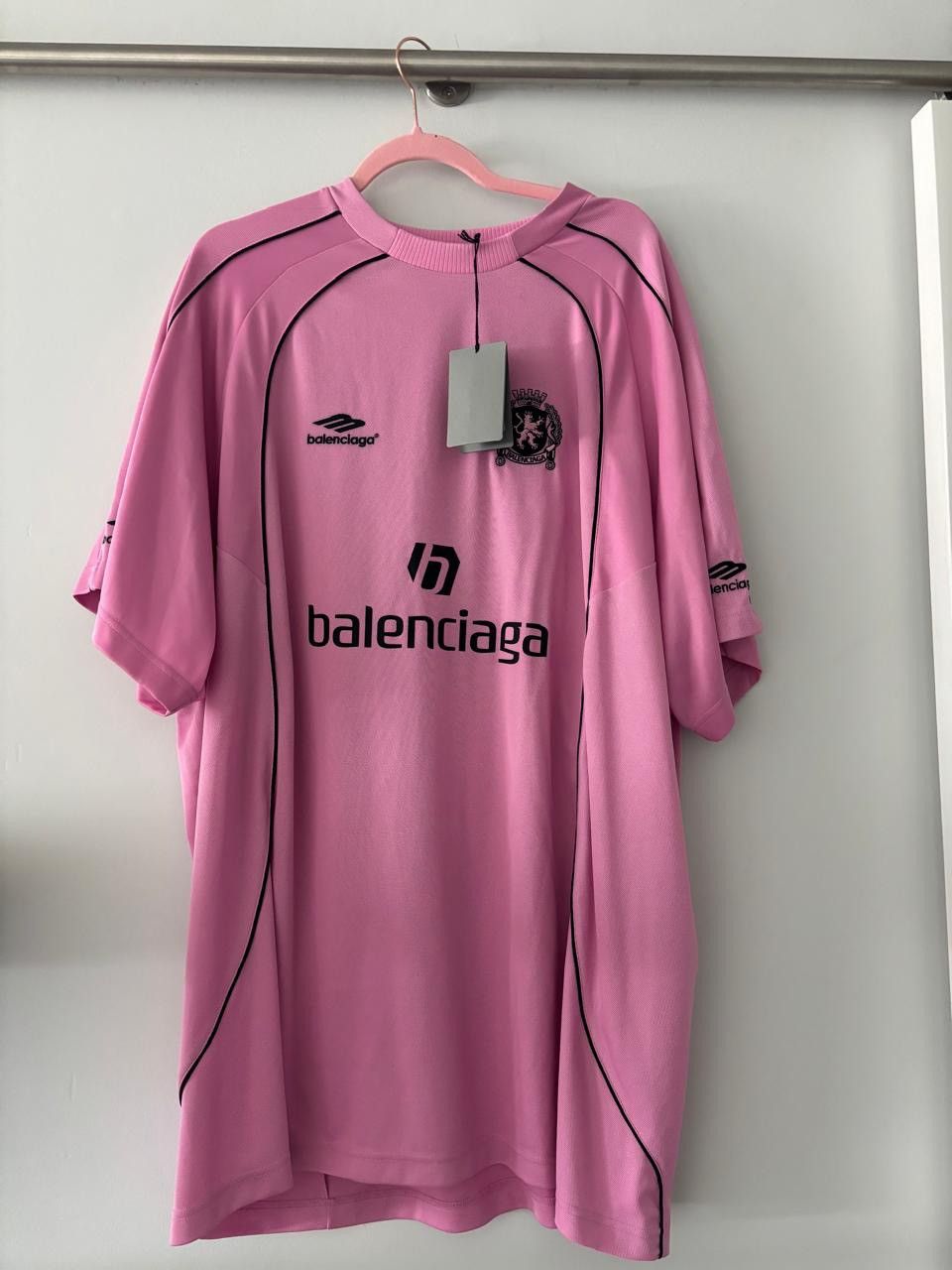 Balenciaga ‼️SIZE 5 ‼️Balenciaga MIAMI Soccer Jersey T-Shirt in Pink Size US XL / EU 56 / 4 - 2 Thumbnail