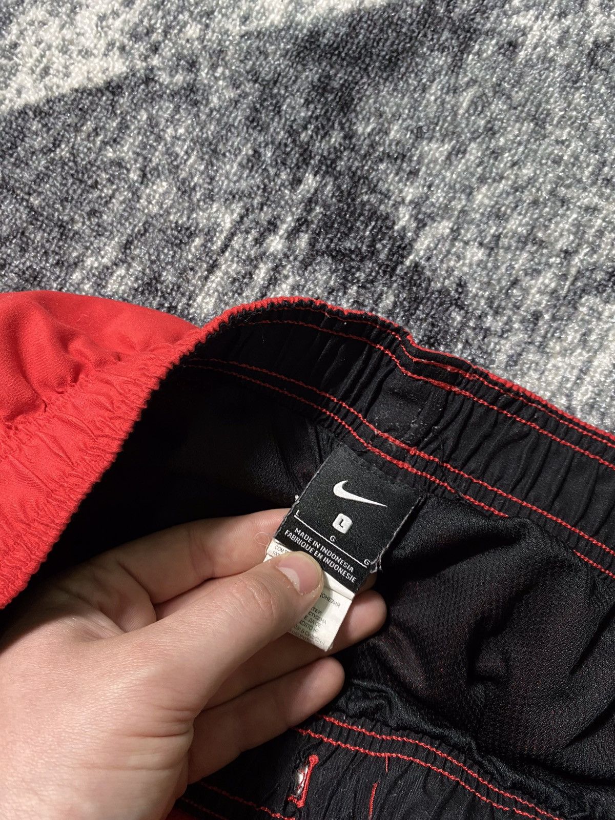 Nike × Vintage Vintage Nike Shorts Sportswear Red Swoosh Y2K STYLE 90s Size US 34 / EU 50 - 4 Thumbnail