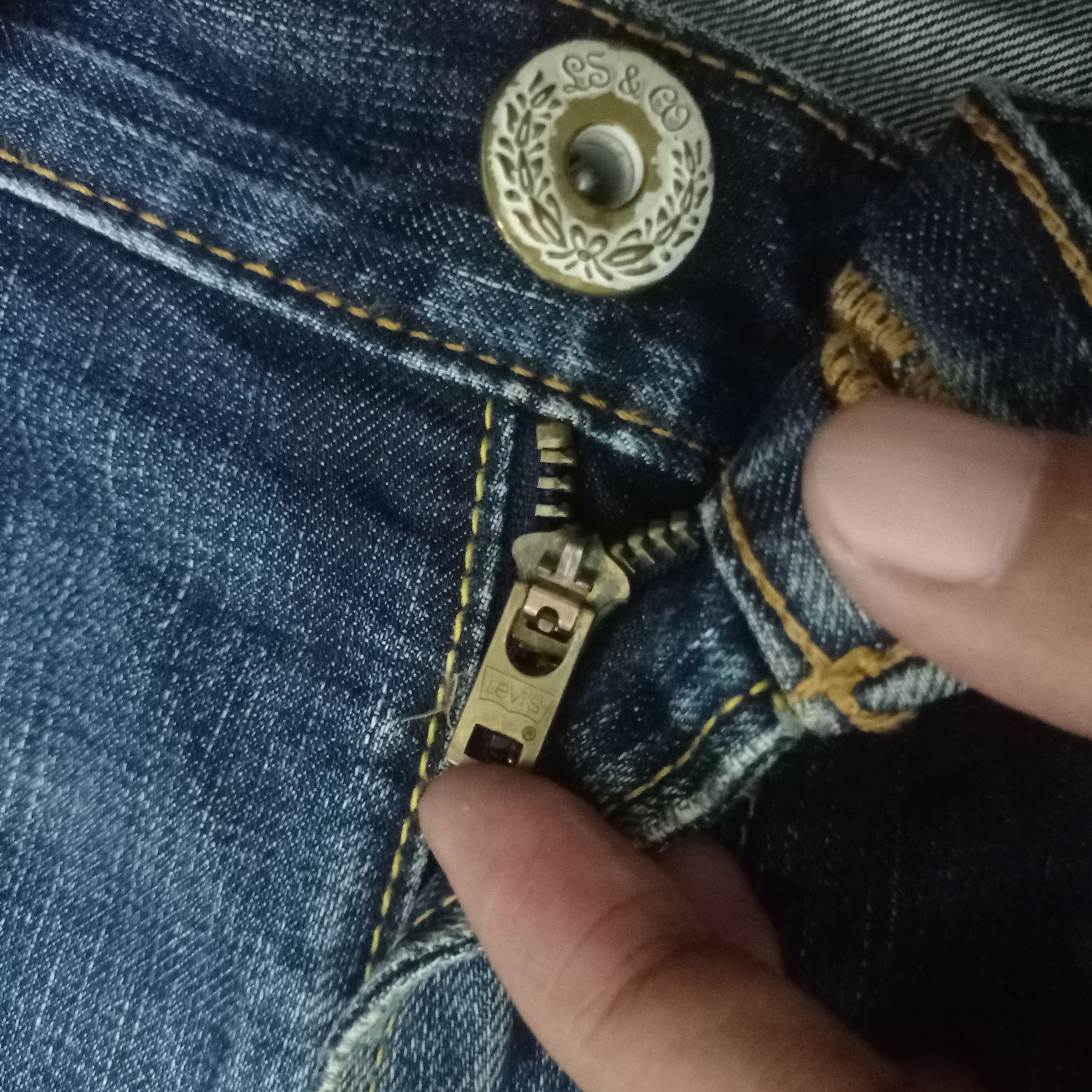 Levi's Vintage 90s Levis 502 Mud Wash Distressed Loose Jeans 32x30 Size US 32 / EU 48 - 3 Thumbnail