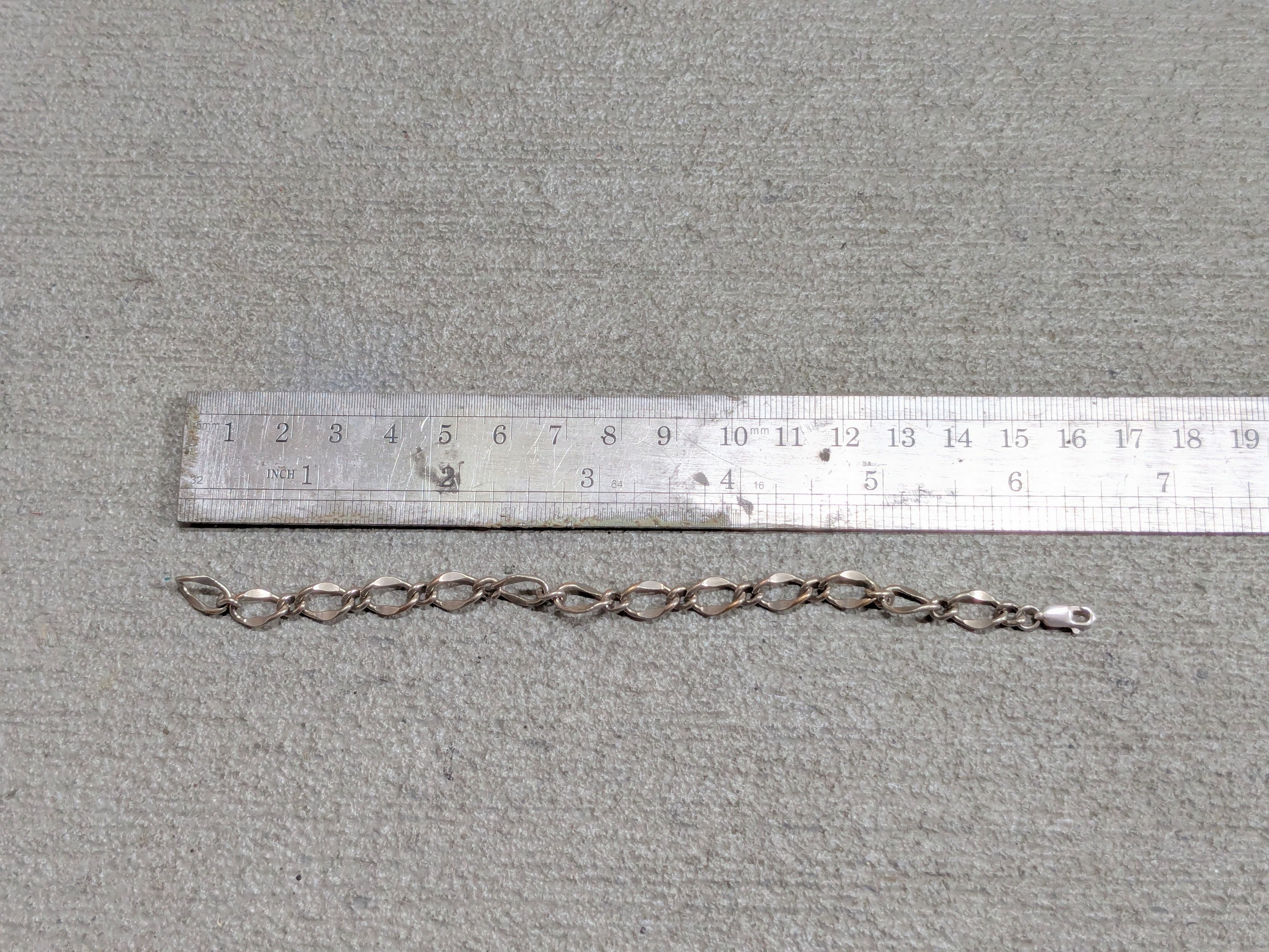 Jewelry × Vintage Vintage Bracelet Oval 6.5" Chain Link Avant Garde Size ONE SIZE - 10 Thumbnail