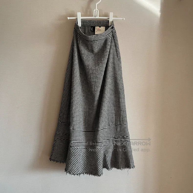Comme Des Garcons size S Houndstooth wool mermaid skirt