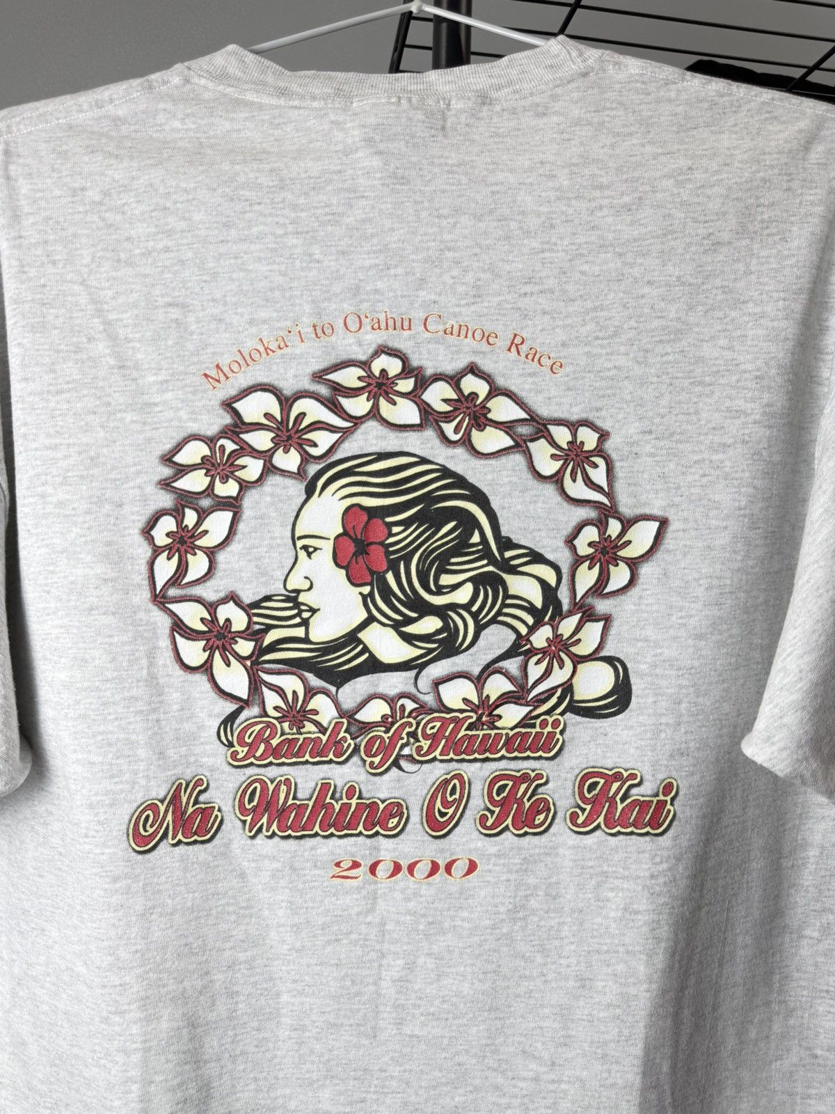 Hanes 00’s Vintage Bank Of Hawaii Surf Style T Shirt Stussy Mambo Size US L / EU 52-54 / 3 - 7 Thumbnail