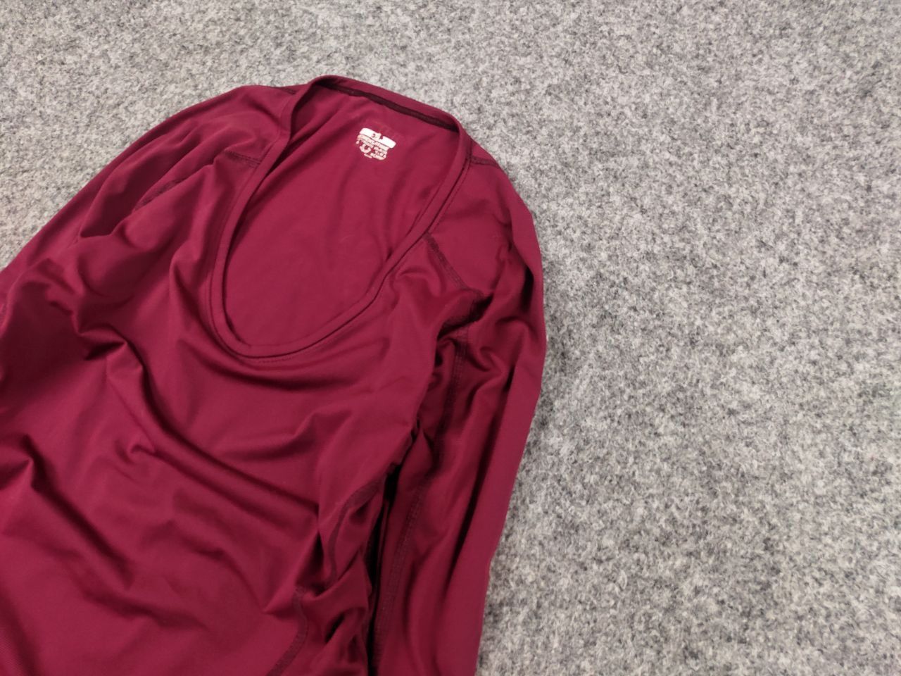 Arc'teryx Vintage Arc'teryx Top LS Women's long sleeve Burgundy Shirts Size S / US 4 / IT 40 - 4 Thumbnail