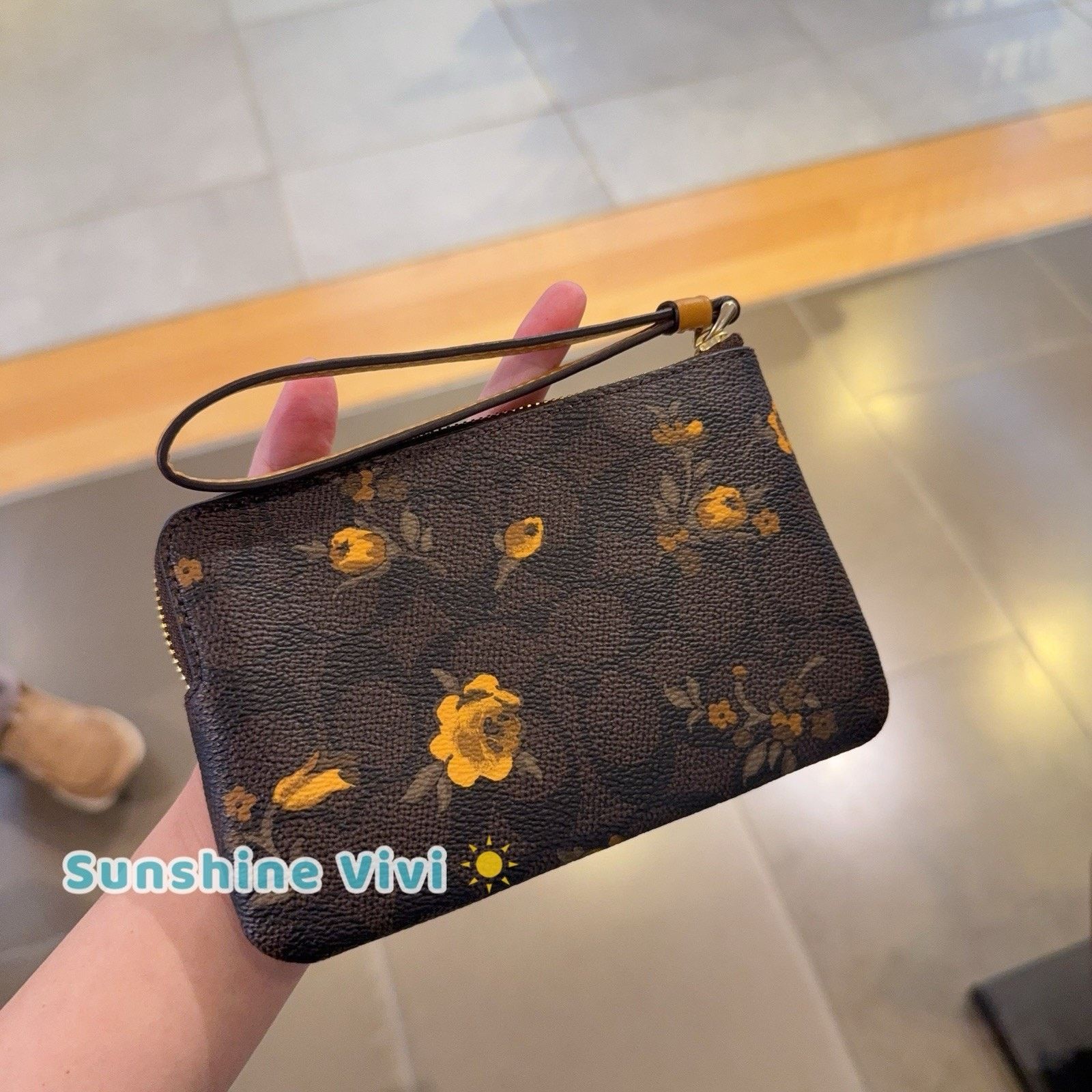 Coach NWT Coach Corner Zip Wristlet Floral CCL19 Walnut/Yellow Size ONE SIZE - 2 Thumbnail