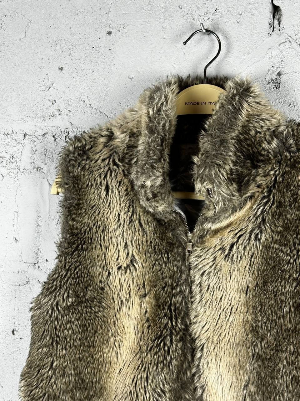 Japanese Brand Vintage Faux Fur Avant Garde Short Vest Y2K Size M / US 6-8 / IT 42-44 - 3 Thumbnail