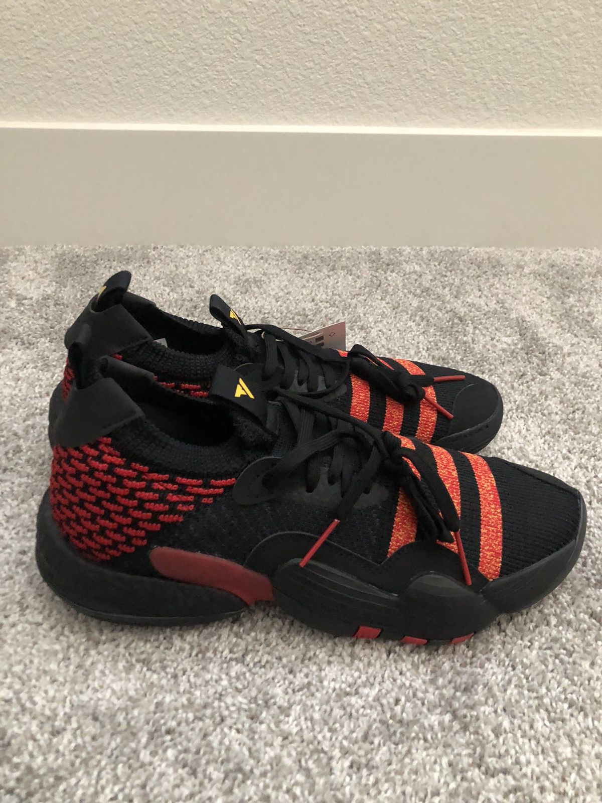 Adidas Adidas Trae Young 2 Low Atlanta Hawks Sneaker size 10.5 Size US 10.5 / EU 43-44 - 2 Thumbnail