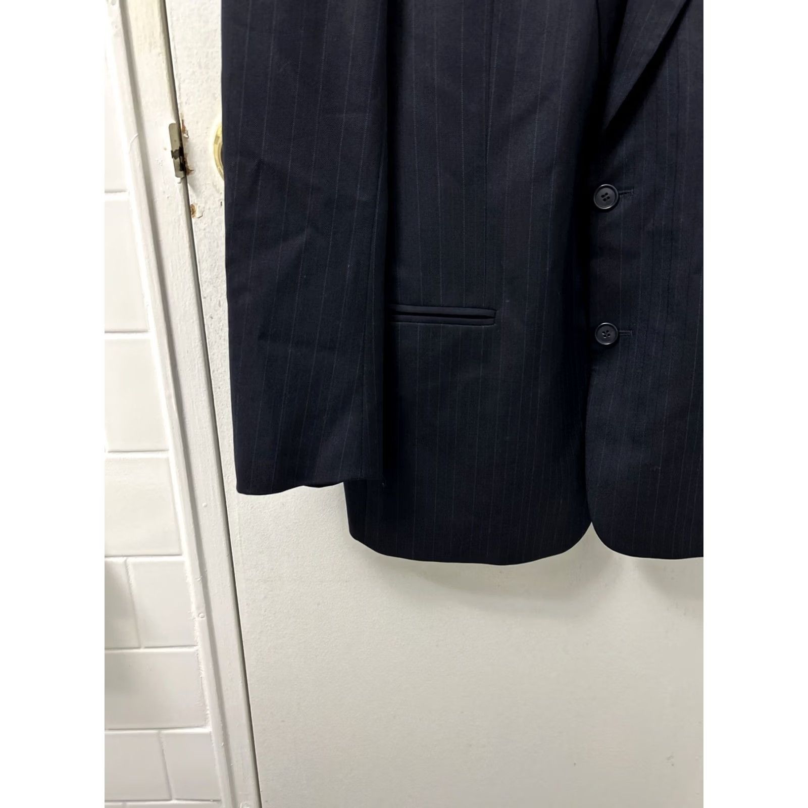 Hugo Boss VINTAGE Hugo Boss Blazer Mens Sz 46R Black Pinstripe Wool 2 Buttons Sport Coat Size 46R - 6 Thumbnail