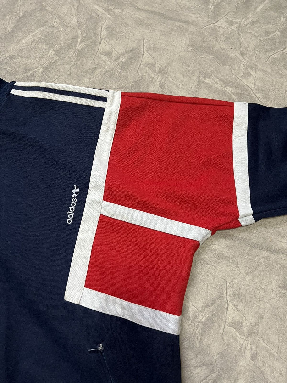 Adidas Vintage Adidas Track Top Jacket Size US L / EU 52-54 / 3 - 6 Thumbnail