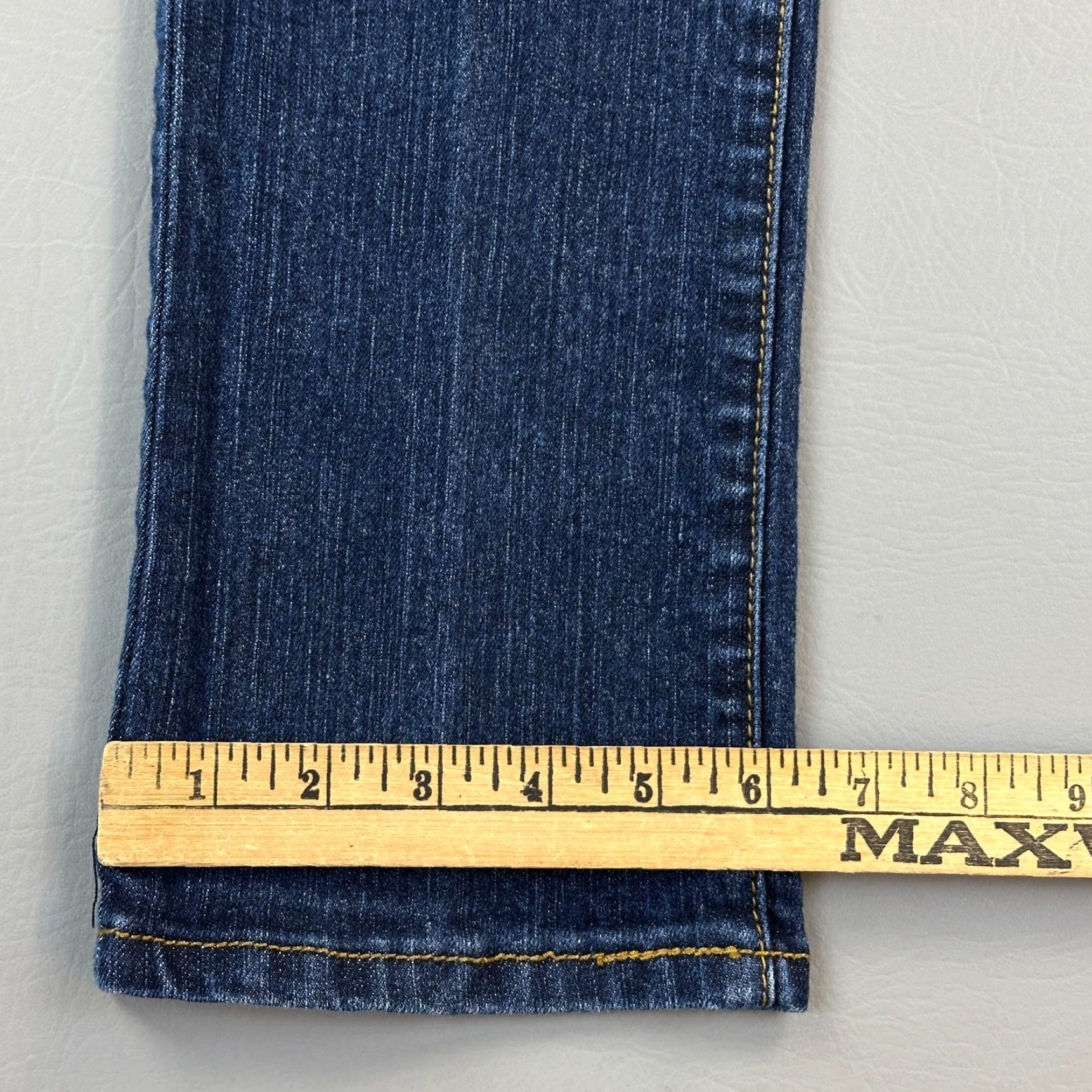 Southpole VINTAGE Southpole Jeans Women's 11 30x31 Dark Wash Mid Rise Stretch Studded Pocket Y2K Jeans Womens Regular 5-Pocket Denim Blue Size 32" / US 10 / IT 46 - 4 Thumbnail
