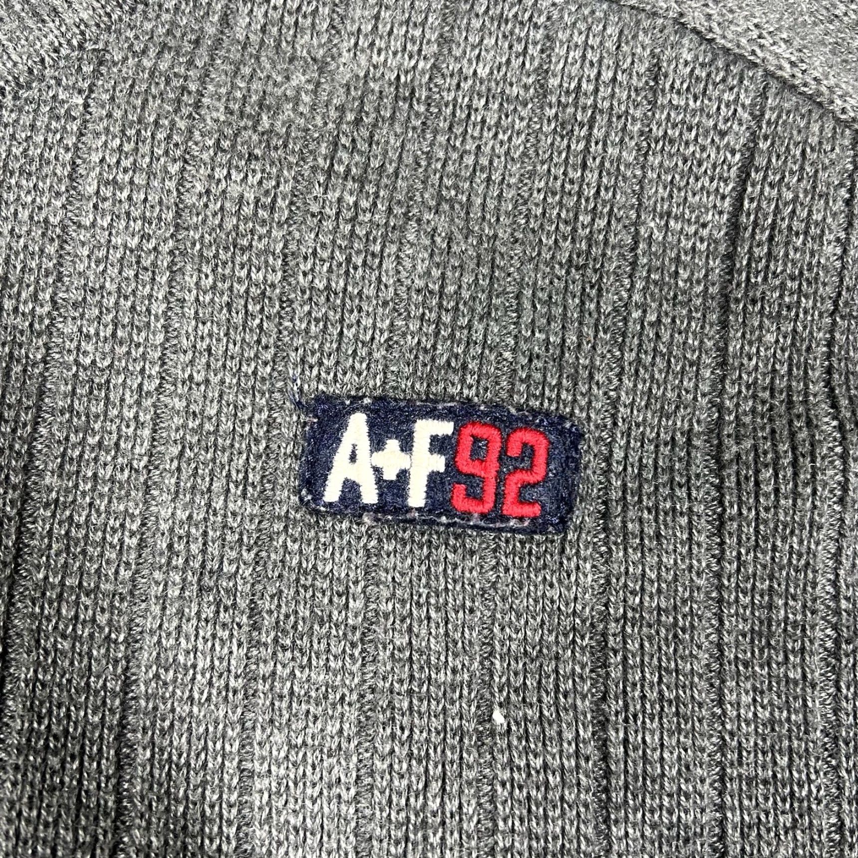 Abercrombie & Fitch VINTAGE Abercrombie & Fitch A92 Mens V-Neck Sweater XL Charcoal Gray Knit Pullover Embroidered Logo Size US XL / EU 56 / 4 - 6 Thumbnail