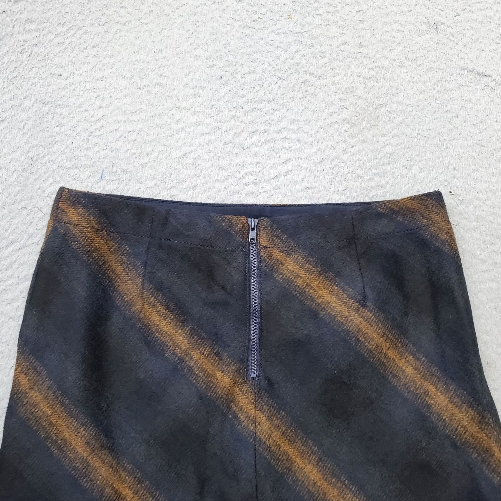 Sanctuary Sanctuary Mini Skirt Womens Size S Multicolor Striped Stretch Ombre Fringe Back Zip - Shorts? Size 28" / US 6 / IT 42 - 7 Thumbnail