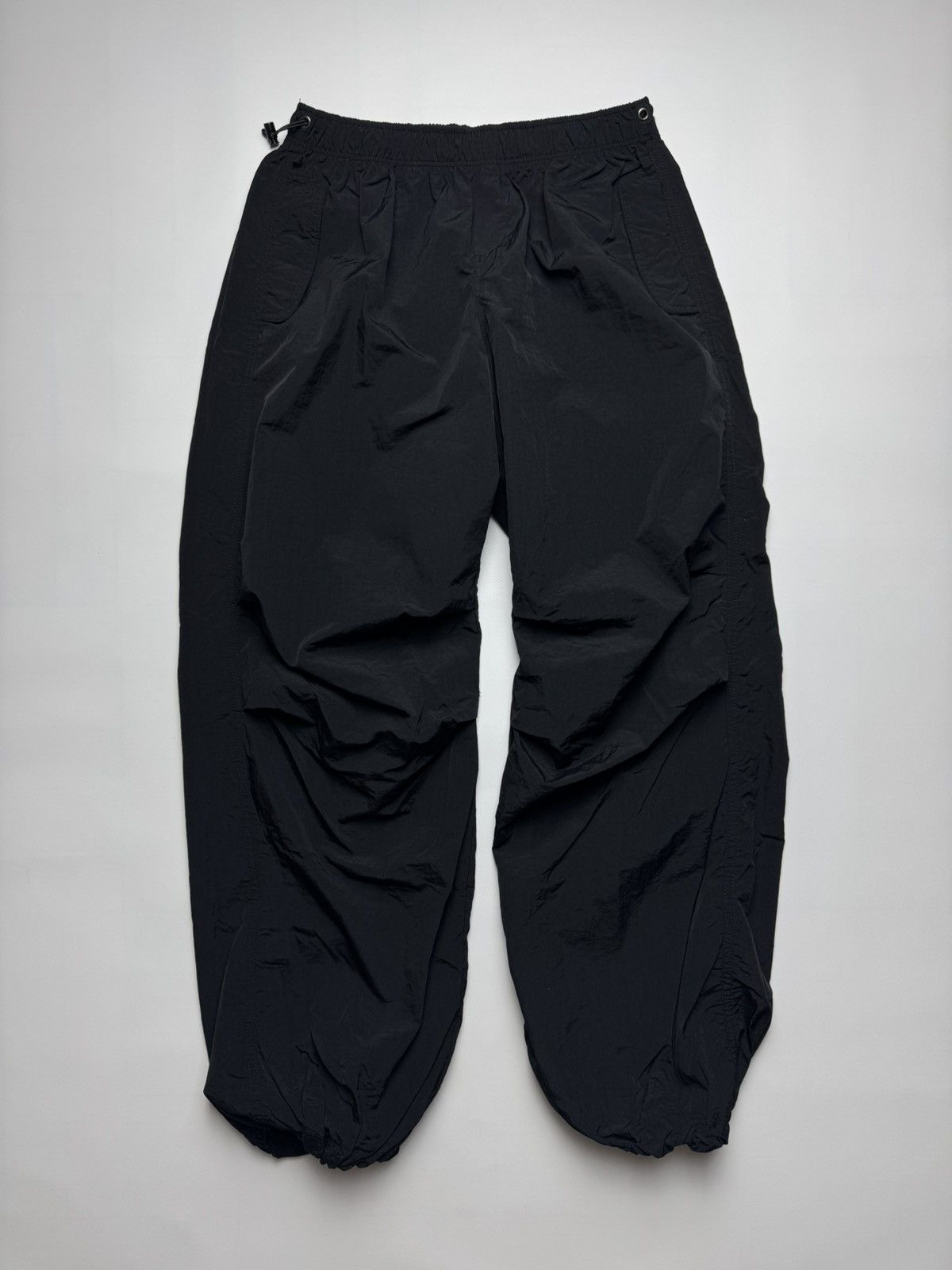 Bershka Bershka Black Parachute Pants Size US 26 / EU 42 - 2 Thumbnail