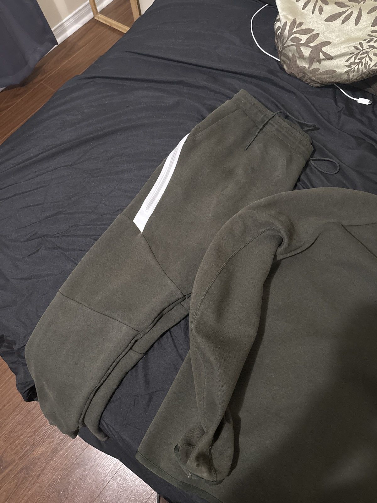 Nike Nike Tech Fleece Size US L / EU 52-54 / 3 - 4 Thumbnail