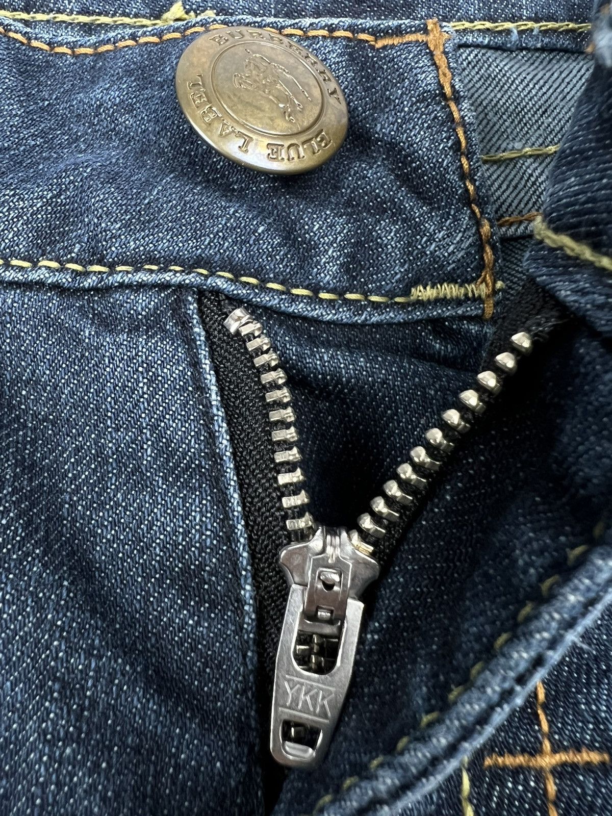 Burberry × Japanese Brand × Vintage Rare Burberry London blue Label Japanese Collection Size 28" / US 6 / IT 42 - 6 Thumbnail