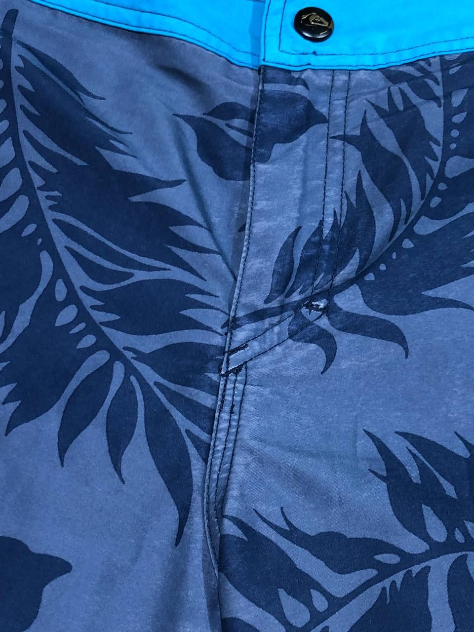 Quiksilver Vintage Quiksilver Streetwear Shorts Size US 36 / EU 52 - 6 Thumbnail