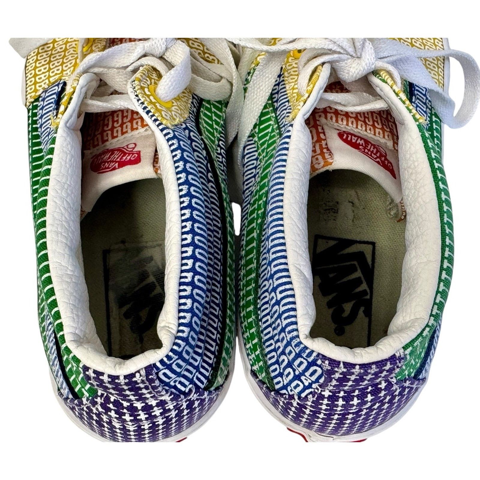 Vans VANS Pride LGBTQ Rainbow Sk8-Mid Tops Cushioned Shoes 7/8.5 Size US 8.5 / IT 38.5 - 8 Thumbnail