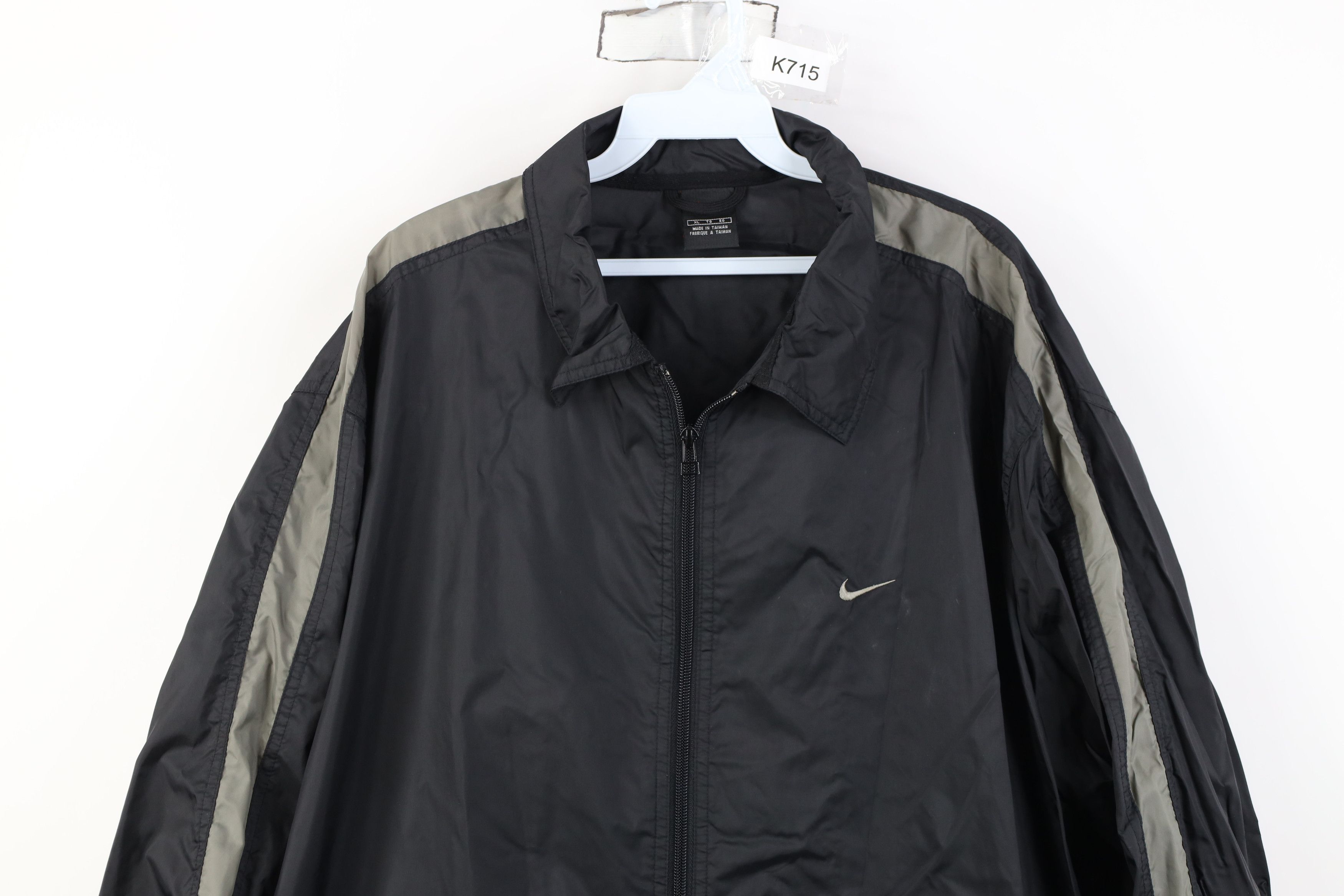 Nike Vintage Nike Mini Swoosh Collared Zip Windbreaker Jacket Size US XL / EU 56 / 4 - 2 Thumbnail