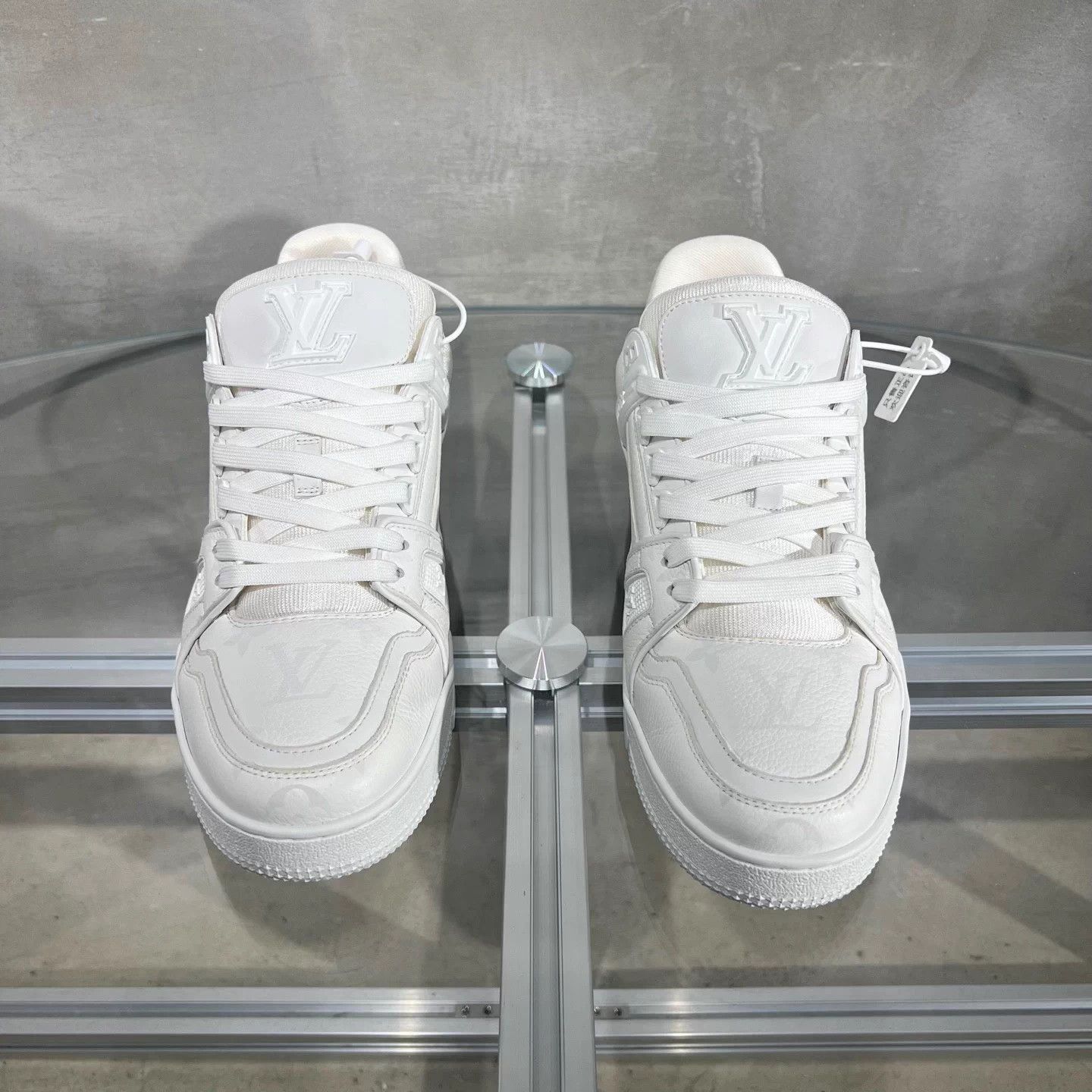 Louis Vuitton LV Trainer White All Over Print UK6/40 New, tried on only Size US 7 / EU 40 - 1 Thumbnail