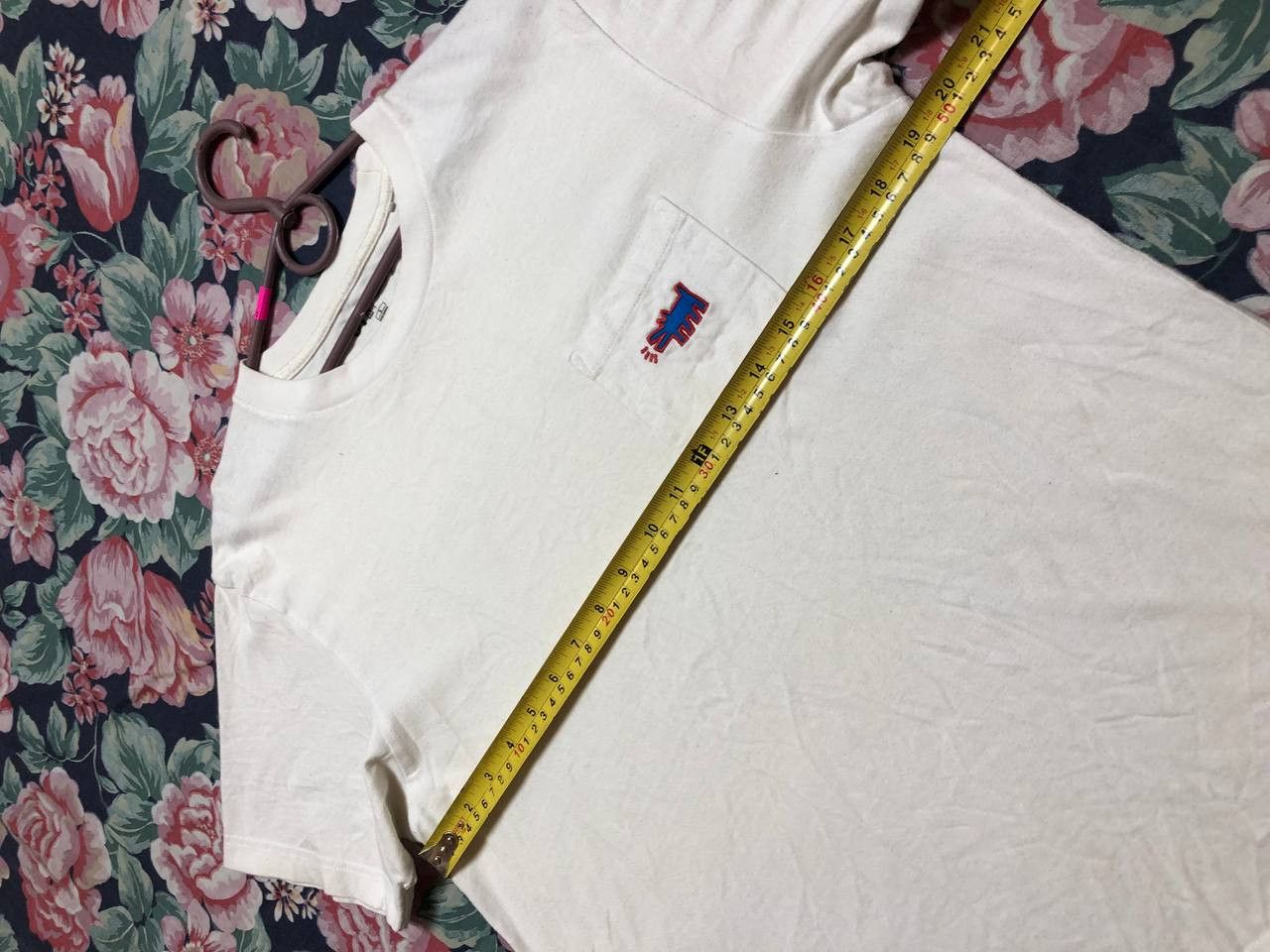 Uniqlo Uniqlo x Keith Haring Short Sleeve T-shirt BIG PRINT Size US S / EU 44-46 / 1 - 6 Thumbnail