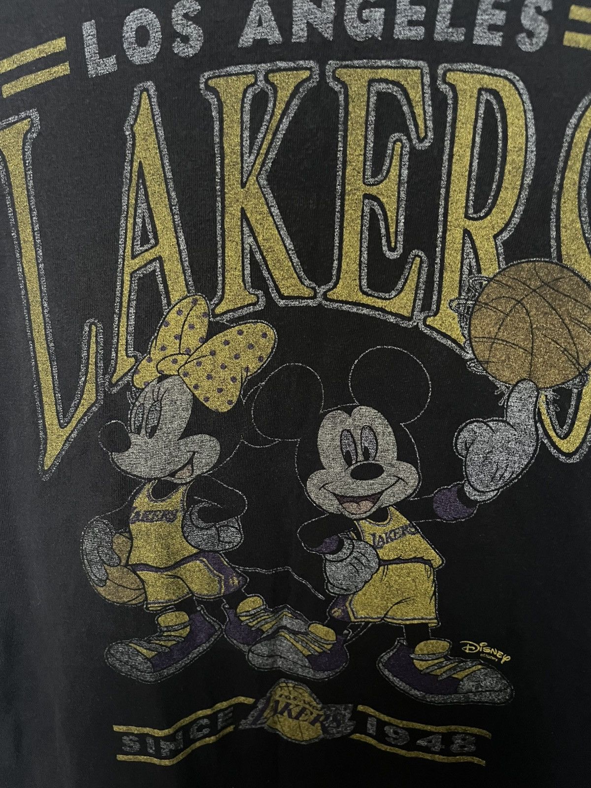 Disney × Junk Food Disney X Junk Food Los Angeles Lakers Shirt Size Medium Size US M / EU 48-50 / 2 - 2 Thumbnail