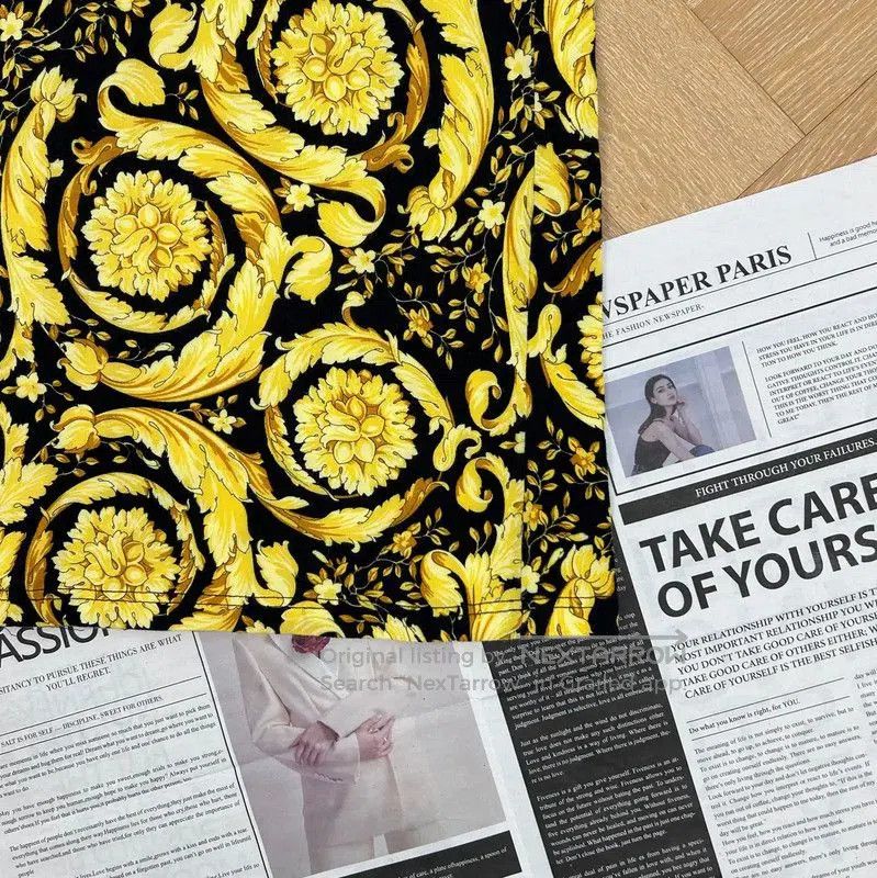 Versace Versace Gold Print Cotton Short Sleeve T-Shirt . Size US XL / EU 56 / 4 - 4 Thumbnail