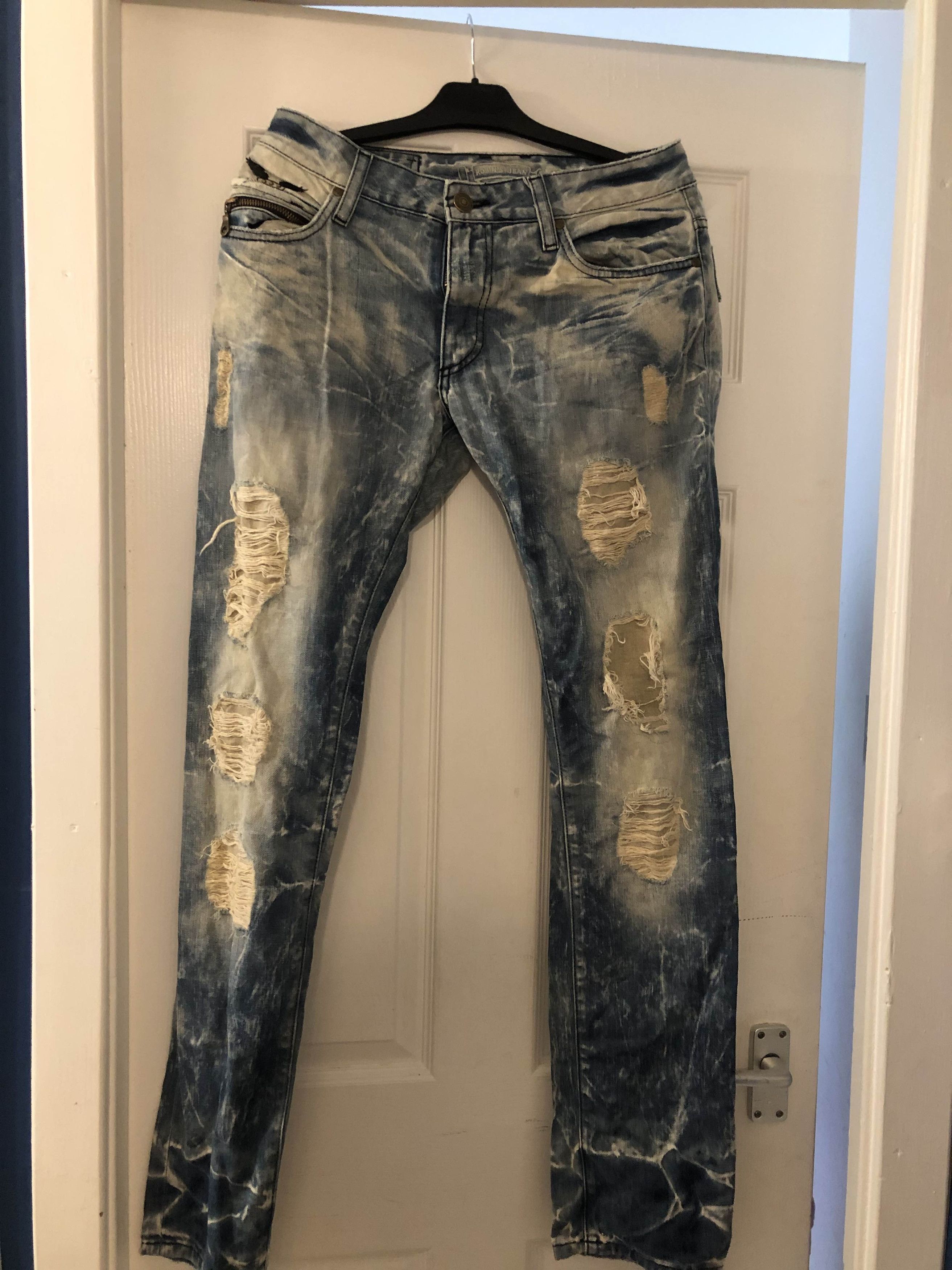 Robins Jeans Robins Jeans, Studded with crystals Size US 29 - 2 Thumbnail