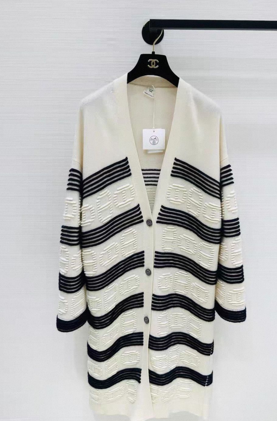 Hermes Hermes Long Knit Cardigan White Black Stripe. Size US S / EU 44-46 / 1 - 1 Thumbnail