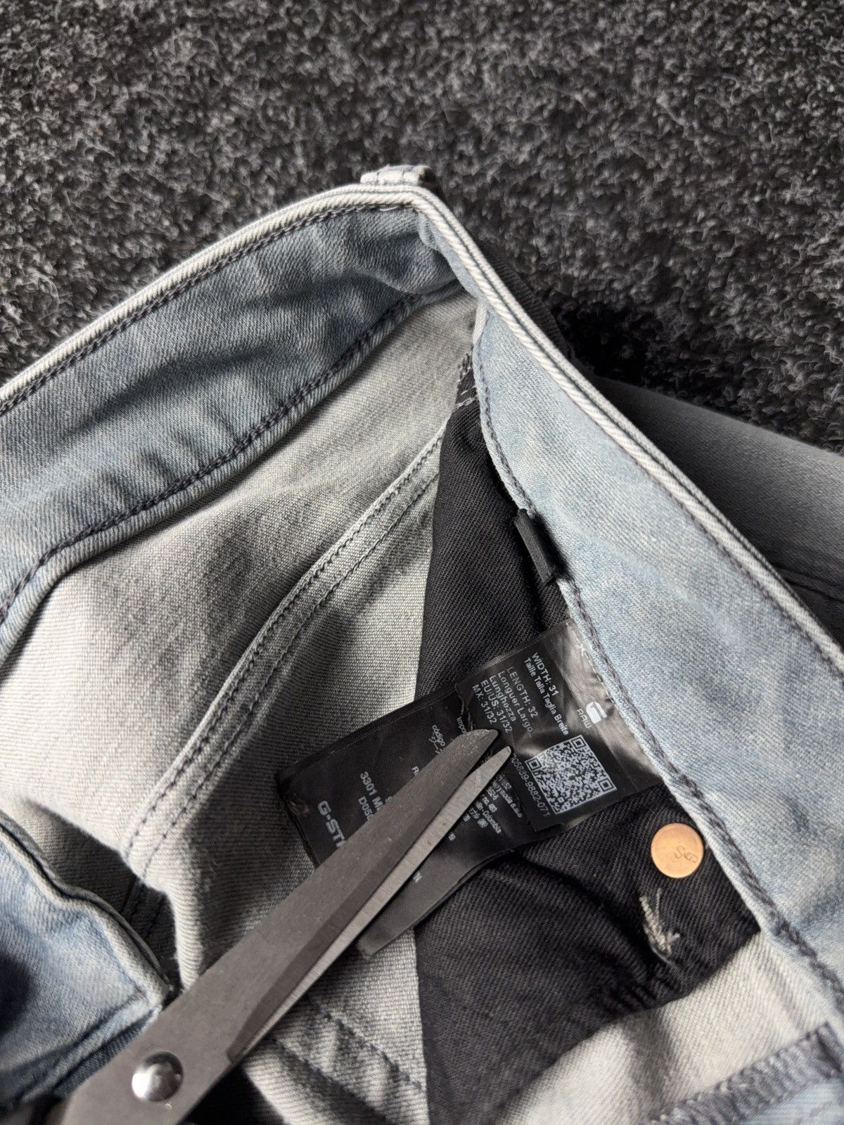 G-Star 00s Retro G-Star RAW 3301 Mid Skinny Faded Grey Denim Jeans Size 30" / US 8 / IT 44 - 7 Thumbnail