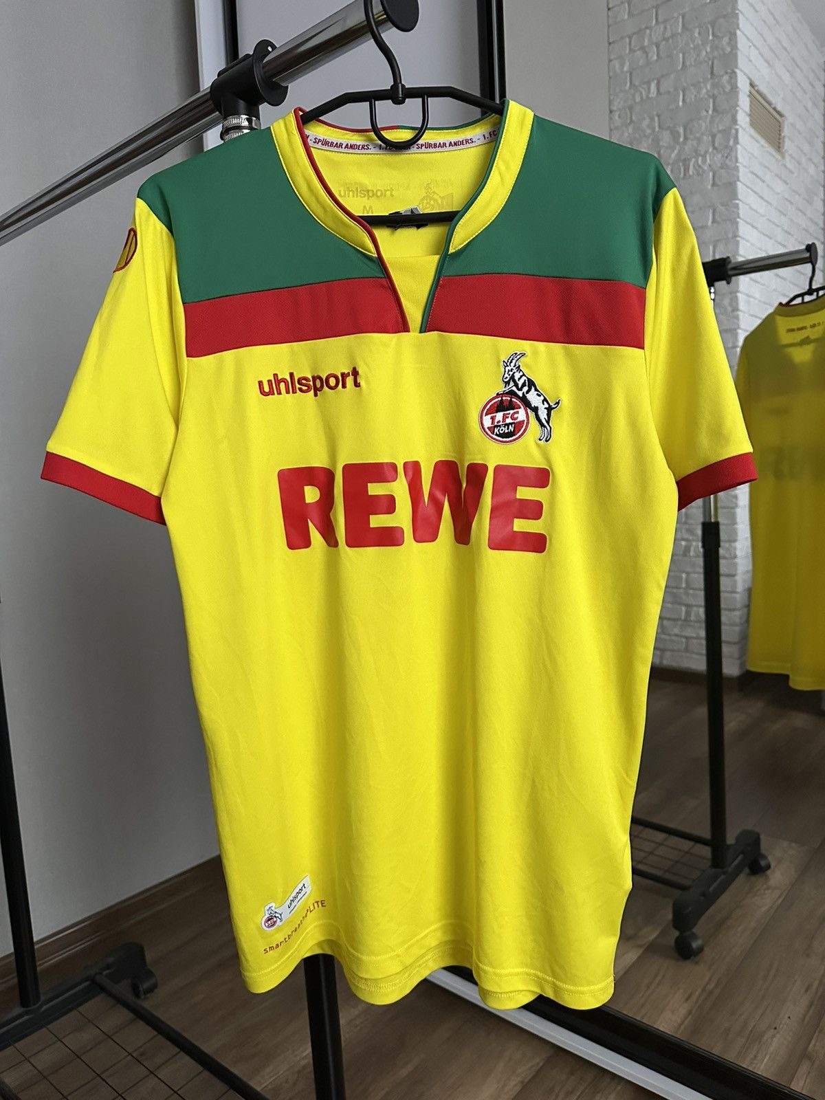 Other 2020/2021 FC Koln Soccer Jersey T-Shirt Size US M / EU 48-50 / 2 - 1 Thumbnail