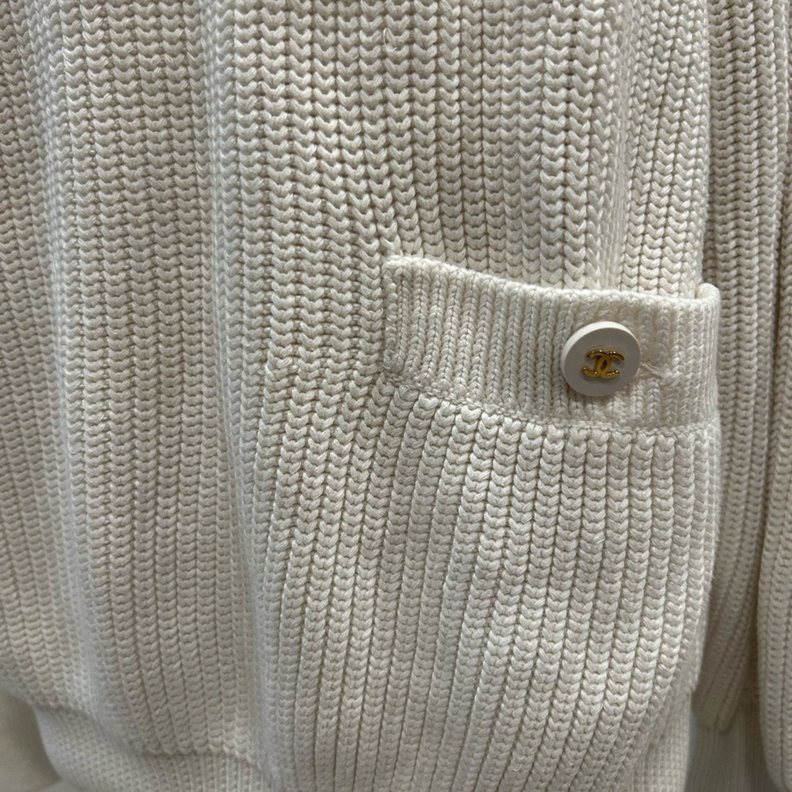 Chanel CHANEL CC Logo Button Low Gauge Knit Sweater Jumper 40 Cream Size L / US 10 / IT 46 - 16 Thumbnail