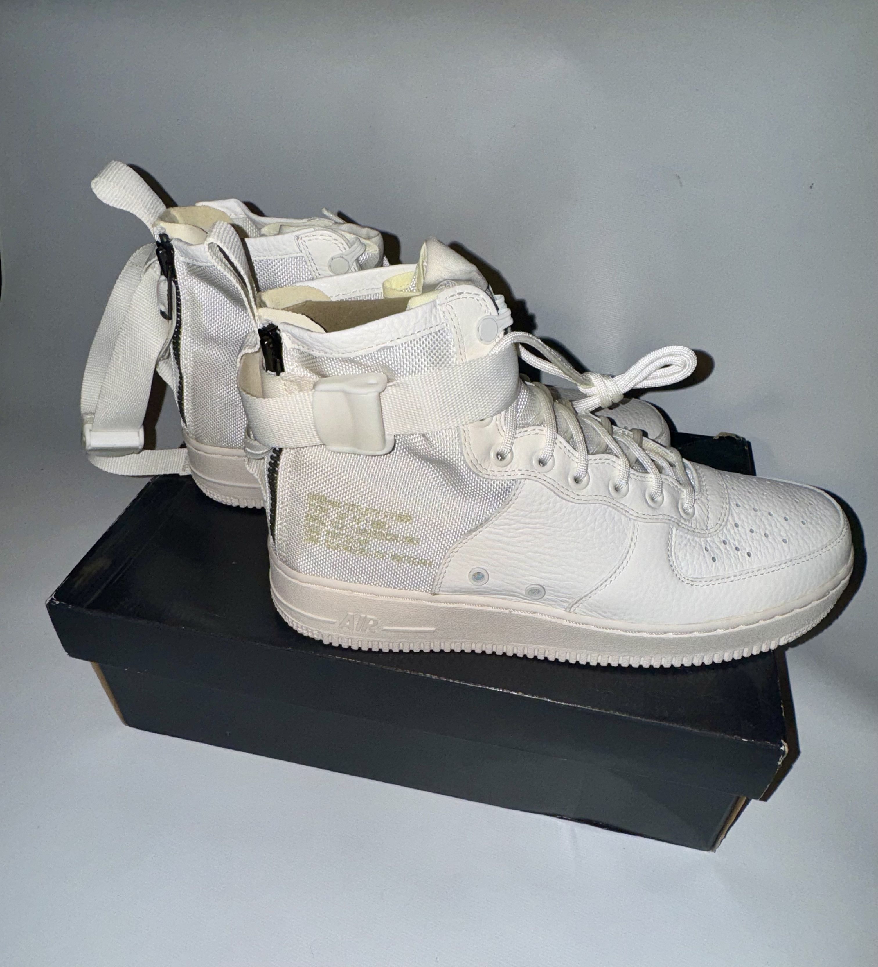 Nike Nike SF Air Force 1 "Triple Ivory" (Rare) Size US 10 / EU 43 - 1 Thumbnail
