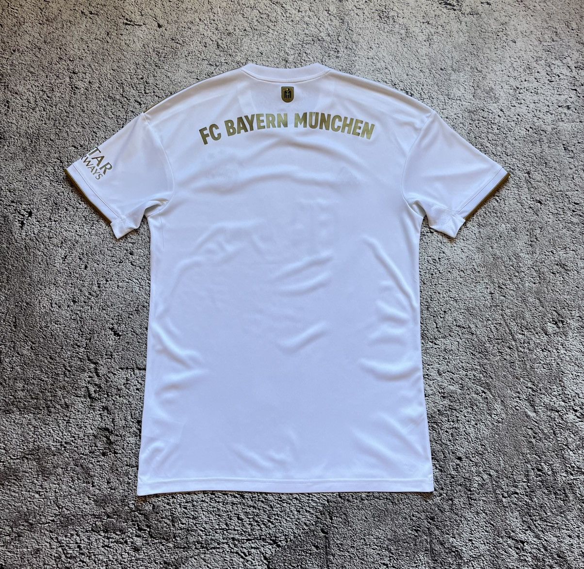 Adidas FC Bayern Munich Adidas White Gold Jersey Size M Size US M / EU 48-50 / 2 - 6 Thumbnail