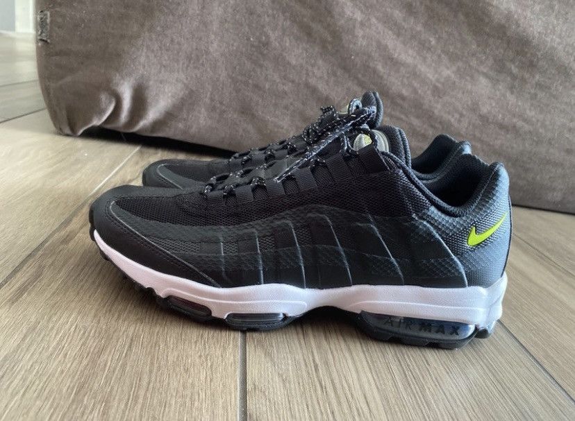 Nike Nike Air Max 95 Ultra Size US 9 / EU 42 - 2 Thumbnail