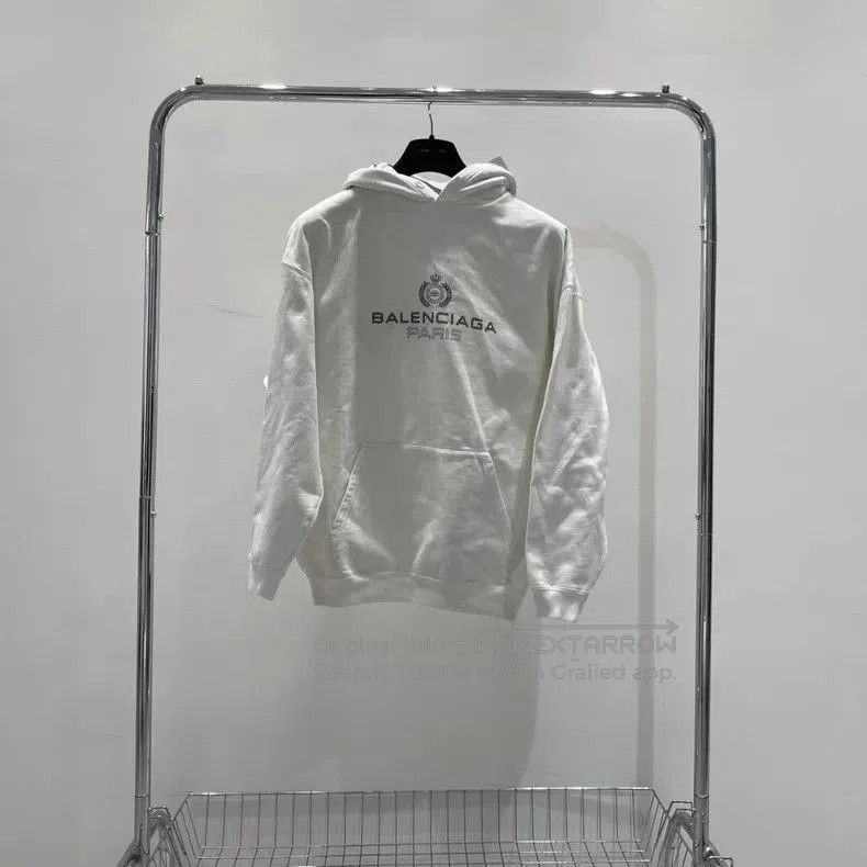 Balenciaga Balenciaga White Crown Print Hoodie. Size US M / EU 48-50 / 2 - 1 Thumbnail