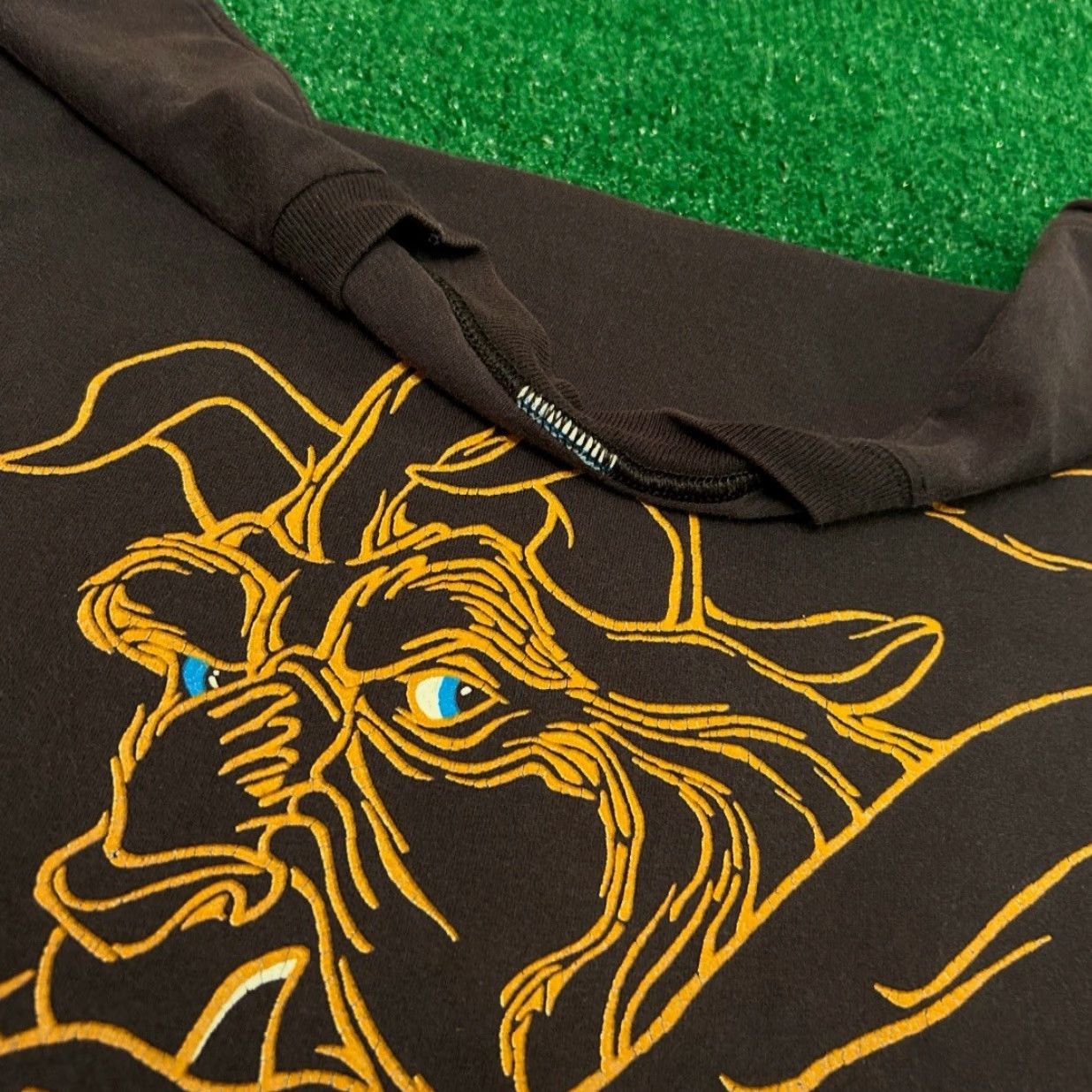 Disney VINTAGE Disney Beauty And The Beast Beast Cartoon VTG Sleeveless Shirt L Men Black 90s Movie Cartoon Hip Hop Size US L / EU 52-54 / 3 - 2 Thumbnail