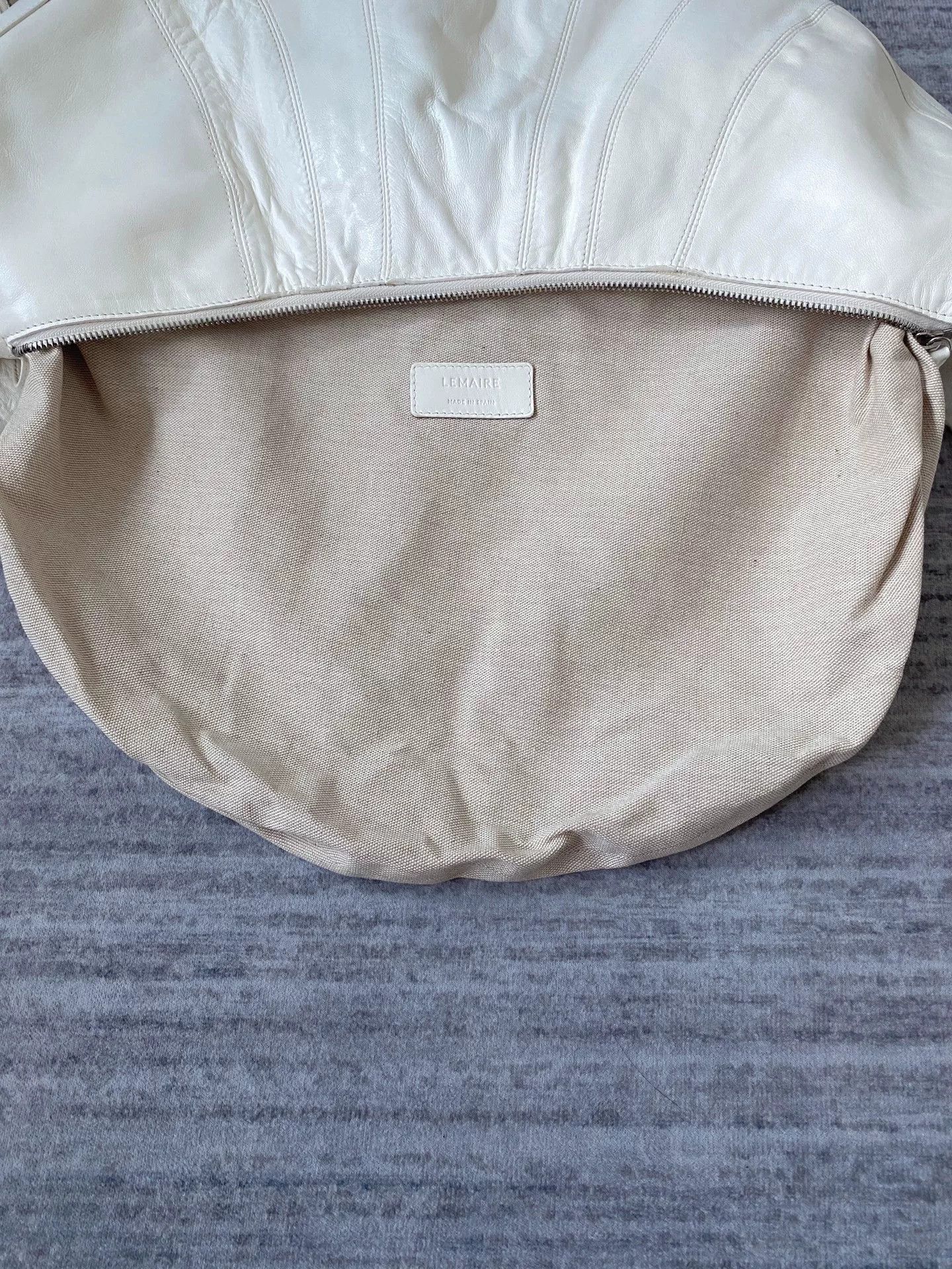 Lemaire Lemaire White Lambskin Large Croissant Bag. Size ONE SIZE - 6 Thumbnail