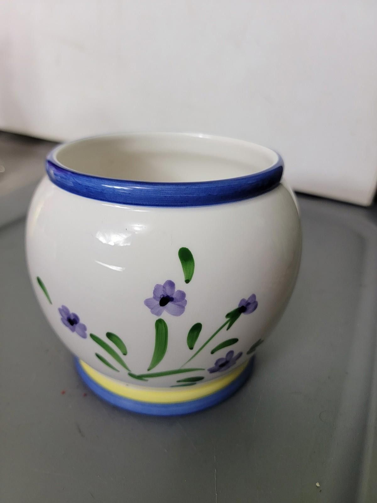 Designer Large Flower Vase Ceramic White With Flowers Floral Size ONE SIZE - 4 Thumbnail
