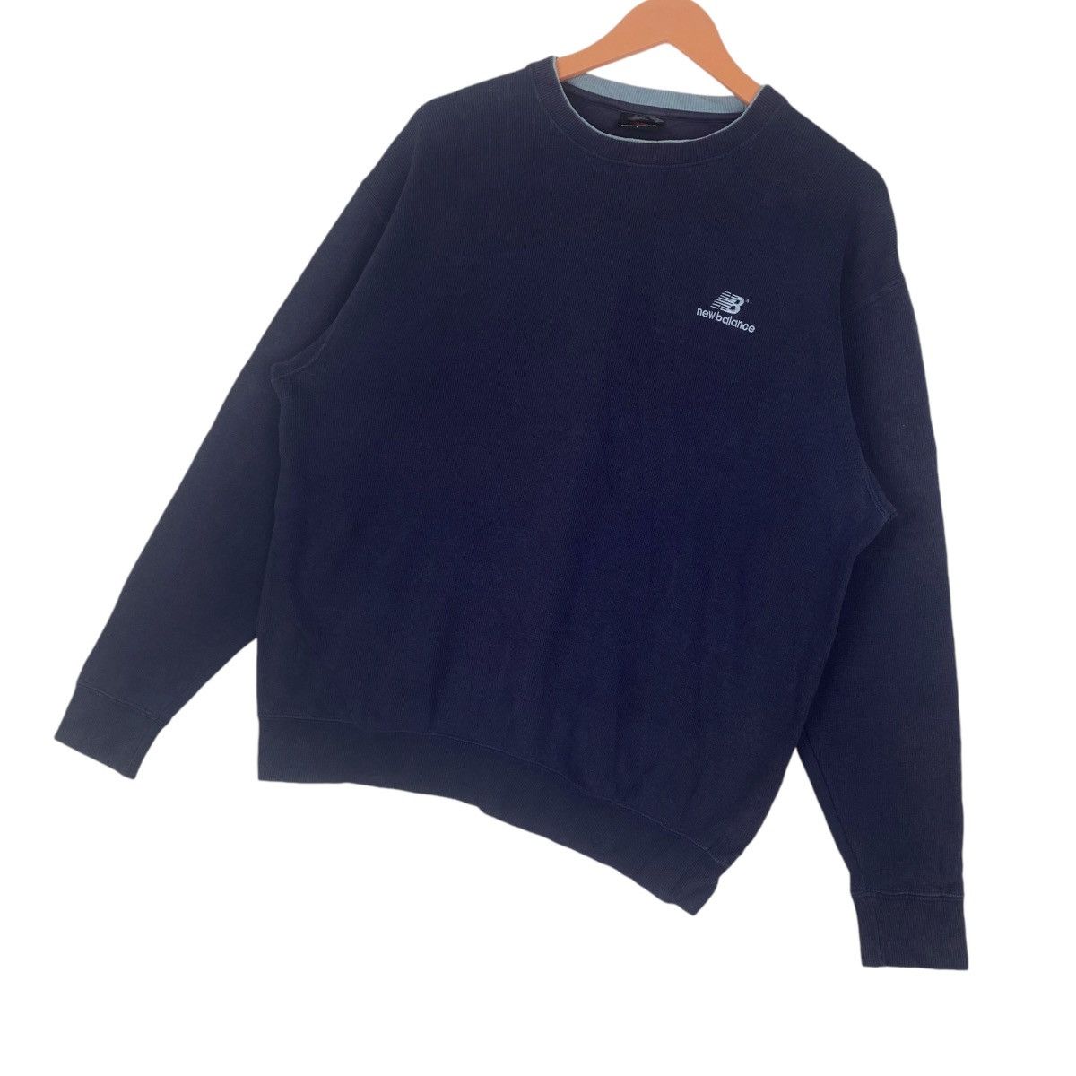 New Balance New Balance Sweatshirt Navy Crewneck Pullover Jumper Size US L / EU 52-54 / 3 - 3 Thumbnail